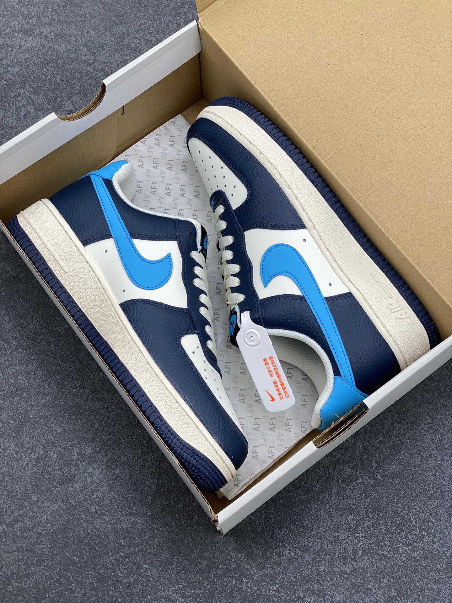 图片[9]-Nike Air Force 1 Low 07 BTS 白蓝 原楦头原纸板 打造纯正低帮空军版型 专注外贸渠道 全掌内置蜂窝气垫 原盒配件 原厂中底钢印、拉帮完美 货号：HJ9291-478 尺码：36 36.5 37.5 38 38.5 39 40 40.5 41 42 42.5 43 44 44.5 45-选品中心