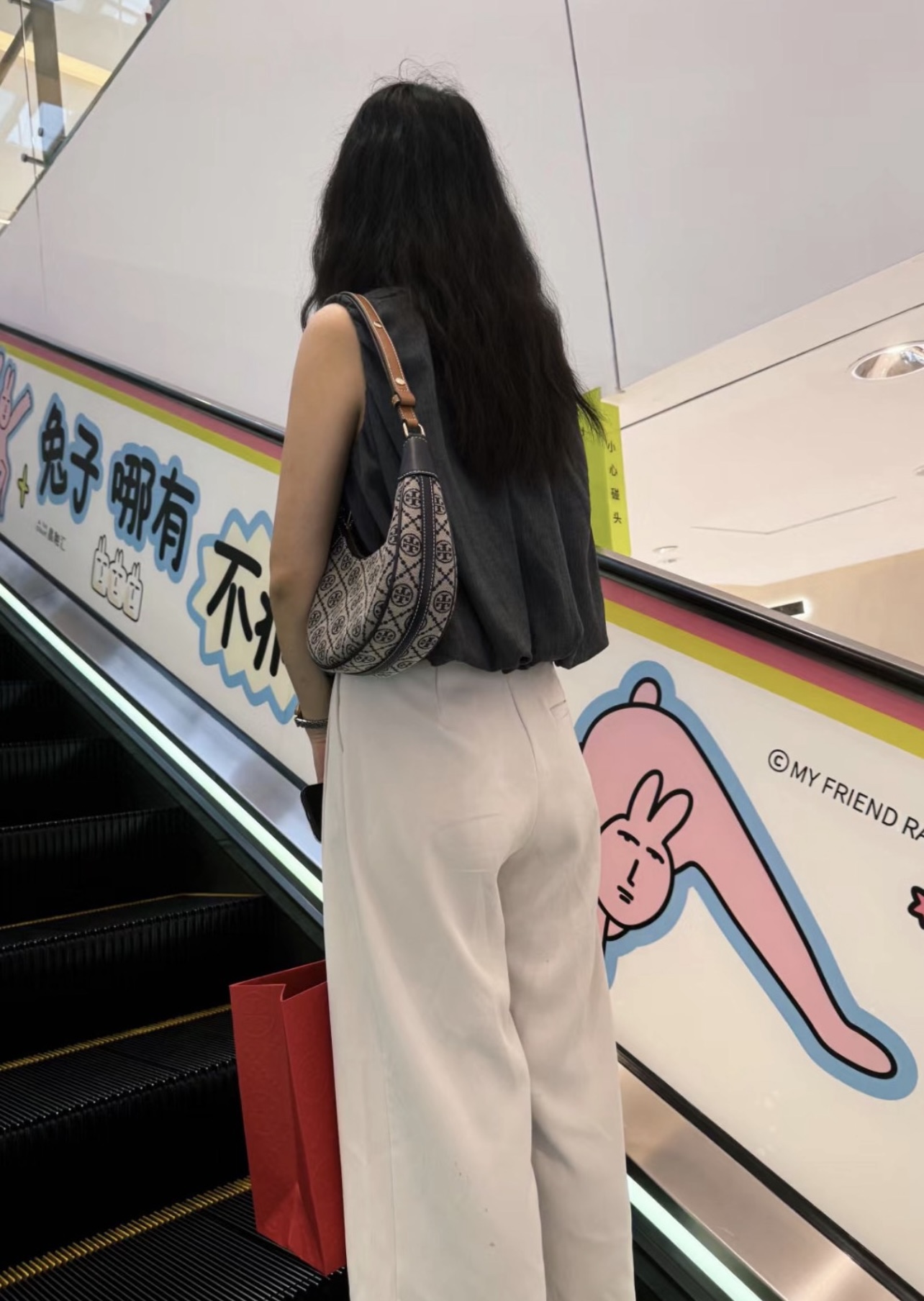 蓝色老花模特图