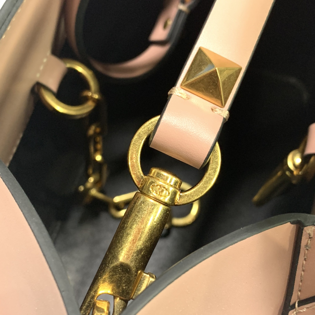 Celine Luxury Handbag Collection 7