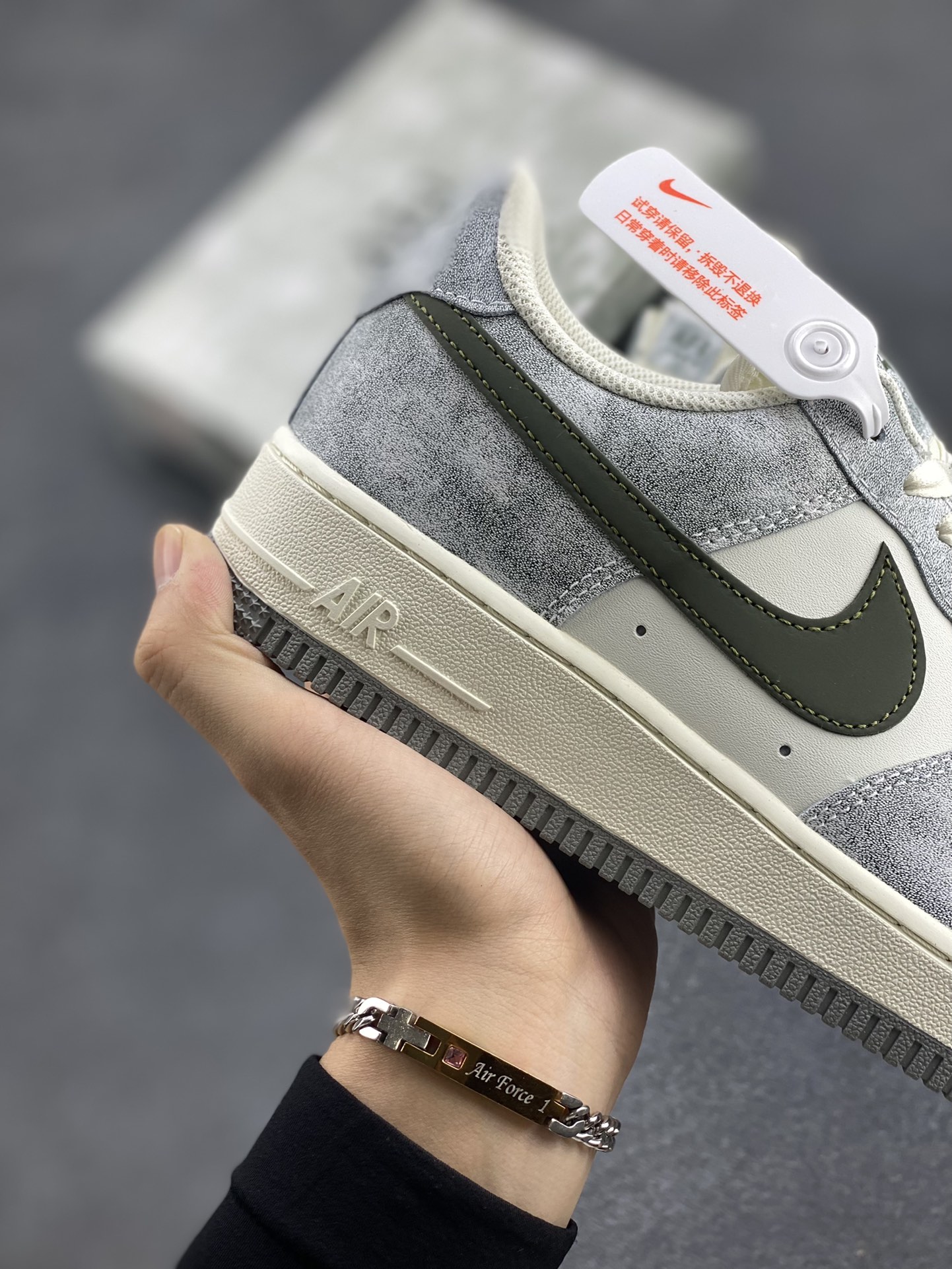 图片[6]-Nike Air Force 1 Low ’07 岩石绿 配色 空军一号低帮休闲板鞋 原厂定制皮料 定制鞋盒 原楦原纸板 纯正版型 正品NFC感应芯片 高清洁度 内置全掌气垫 货号：BL5866-906 尺码：36 36.5 37.5 38 38.5 39 40 40.5 41 42 42.5 43 44 44.5 45-选品中心