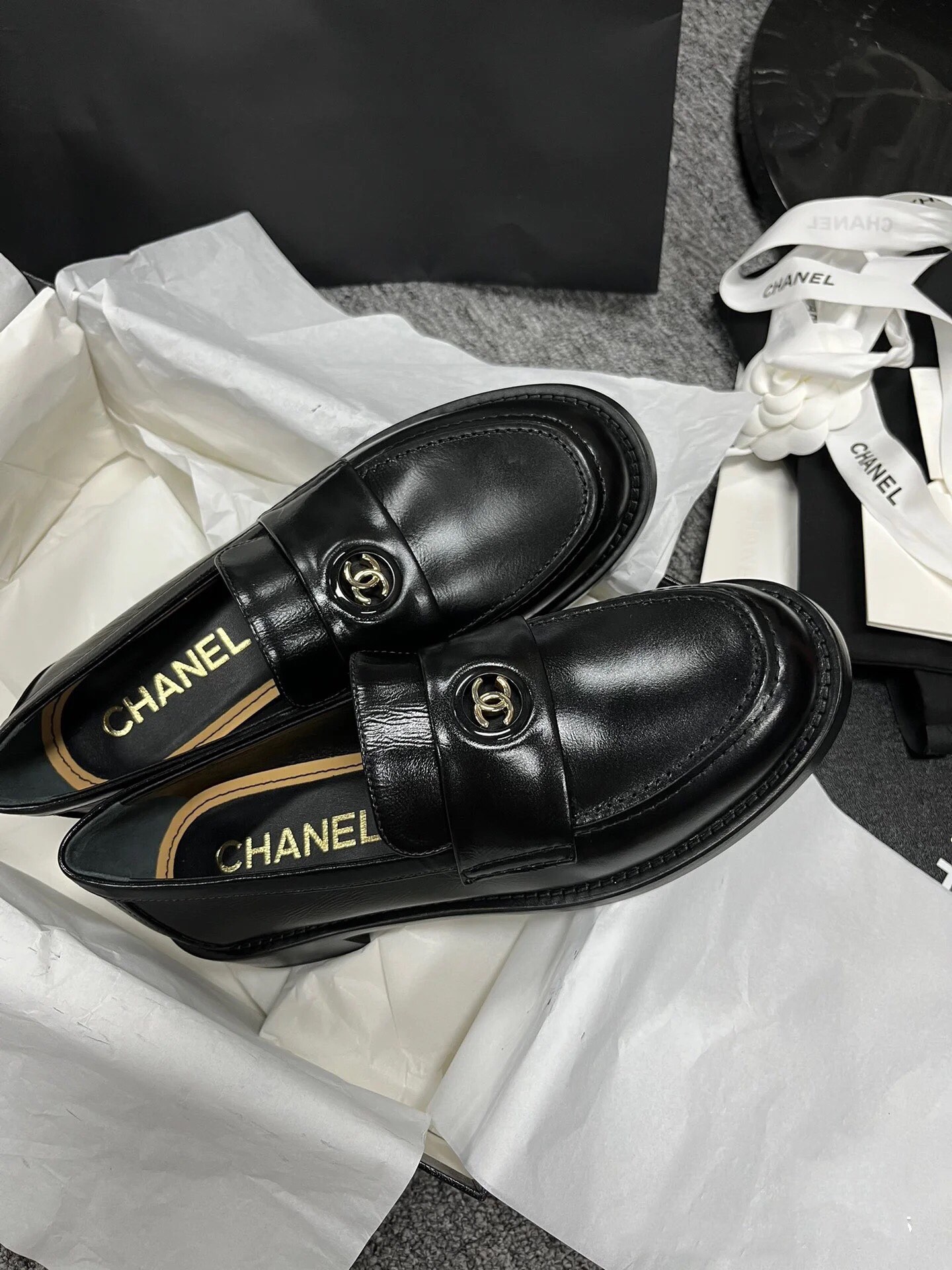 NO:231578,Chanel loafers, cowhide/open-edge beads, loafers, chanel, loafers, cowhide19860909Chanel乐福鞋 牛皮/开边珠两个版面,乐福鞋,chanel,loafers,cowhide,Women's Shoes