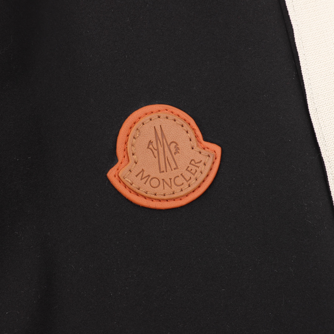 Moncler蒙口 徽标织带徽标长裤 品牌logo徽标刺绣