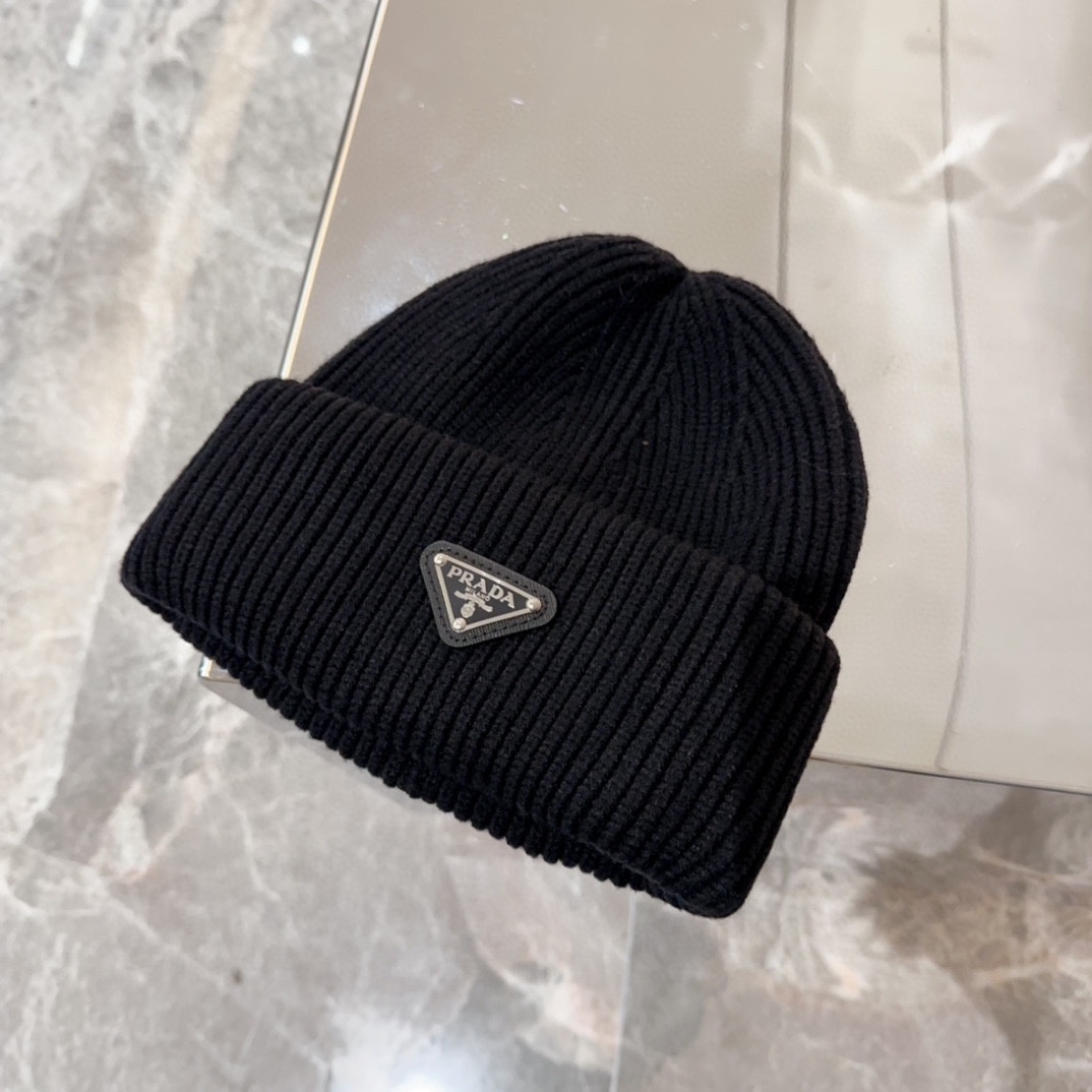 What is a 1:1 replica
 Prada Hats Knitted Hat Black White Knitting Wool Fall/Winter Collection Fashion