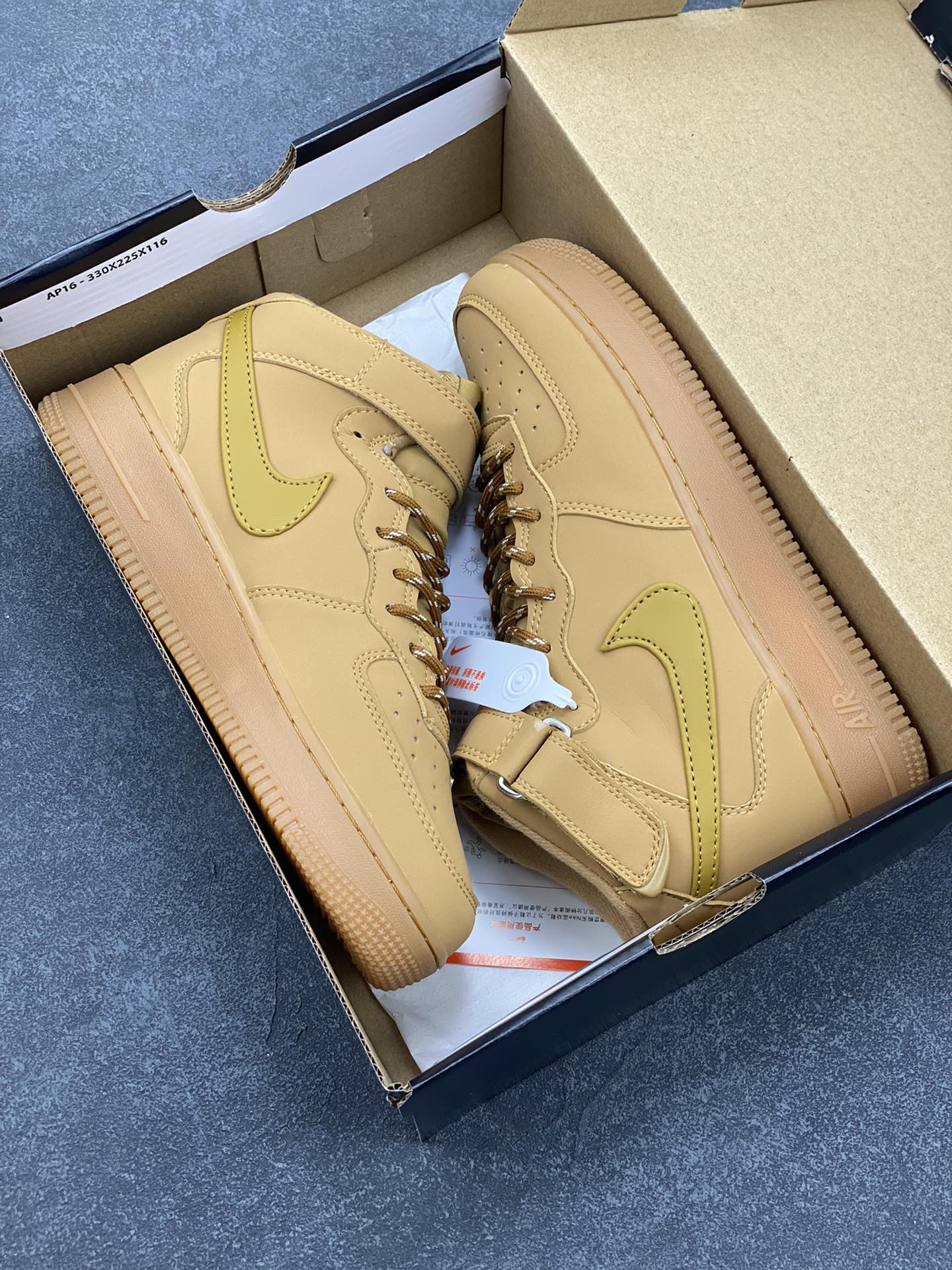 图片[9]-福利特价 无敌性价比🔥 Nike Air Force 1\’07 空军一号休闲运动板鞋 中帮小麦二代 原楦头原纸板 打造纯正空军版型#专注外贸渠道 全掌内置蜂窝气垫 #原盒配件 原厂中底钢印、拉帮完美 货号：DJ9158-200 尺码：36 36.5 37.5 38 38.5 39 40 40.5 41 42 42.5 43 44 44.5 45-选品中心