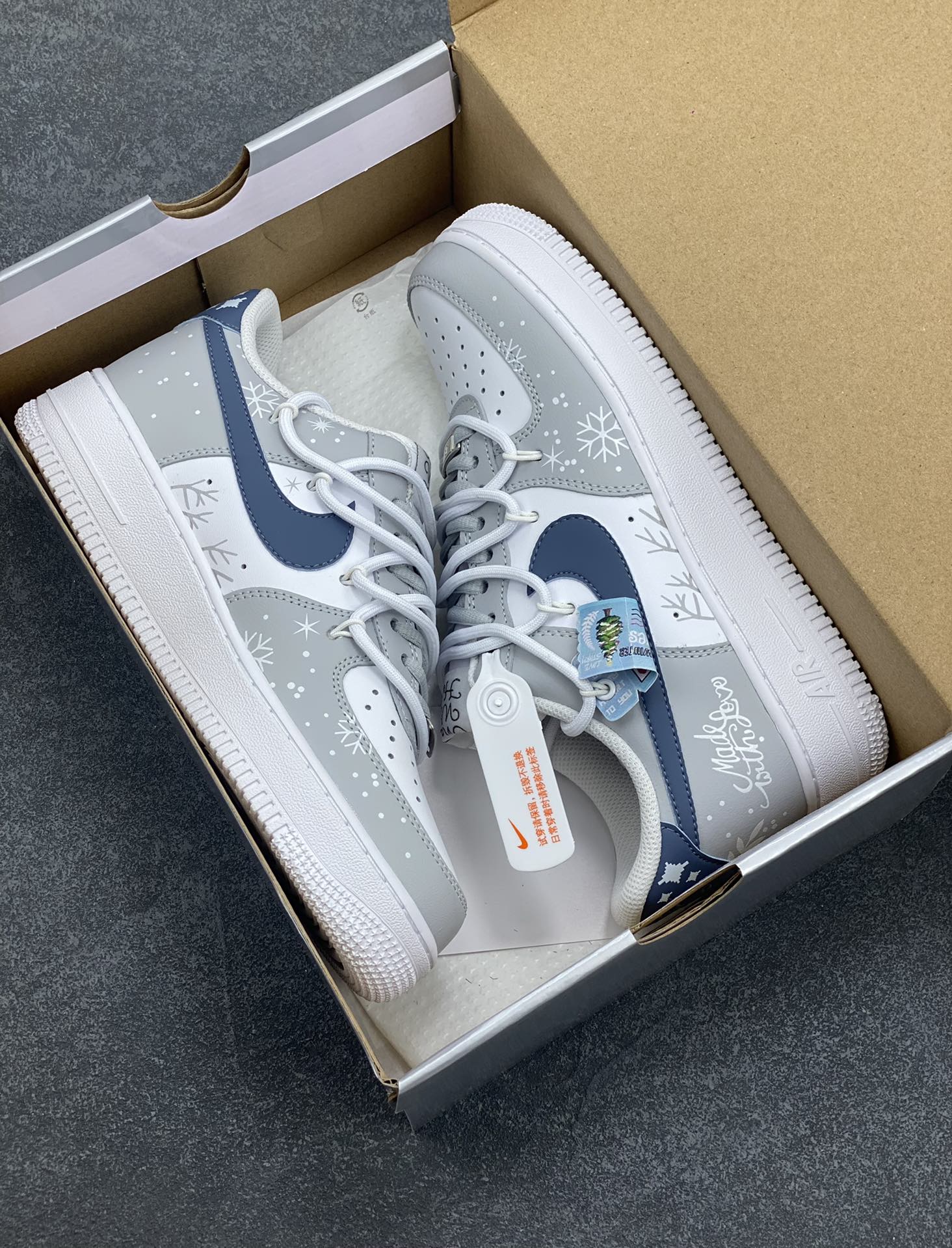 图片[9]-Nike Air Force 1 Low’07 冰雪奇缘 喷绘 空军一号绑带低帮休闲板鞋 定制皮料 原厂3D打印 定制鞋盒 原楦原纸板 纯正空军版型 内置全掌气垫 货号：ZH0316-035 尺码：36 36.5 37.5 38 38.5 39 40 40.5 41 42 42.5 43 44 44.5 45-选品中心