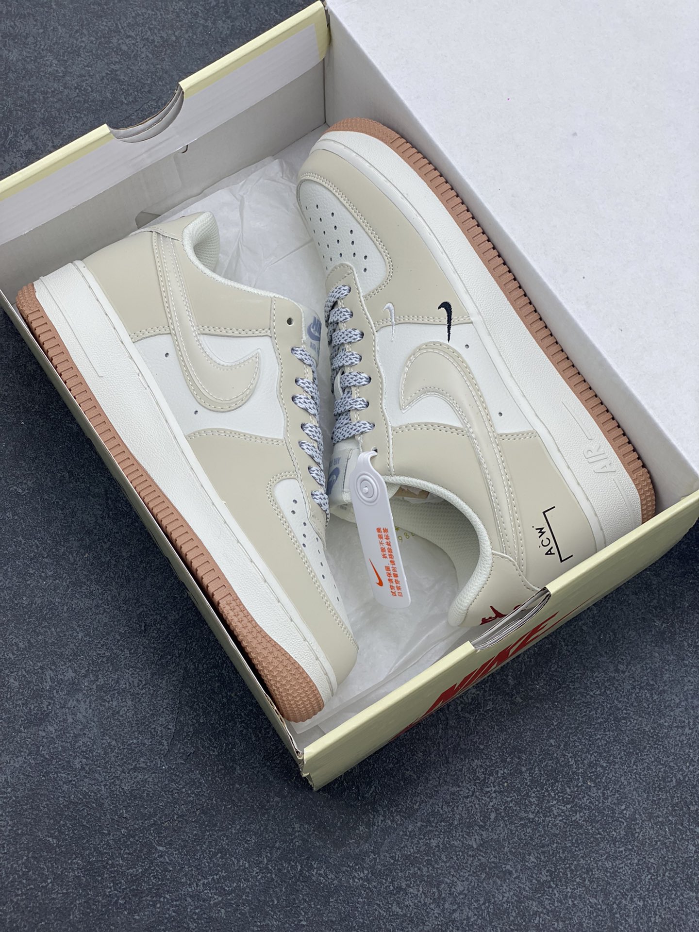 图片[9]-Nike Air Force 1 Low ACW联名 空军一号低帮运动休闲板鞋 原楦头原纸板 打造纯正空军版型 专注外贸渠道 全掌内置蜂窝气垫 原盒配件 原厂中底钢印、拉帮完美 货号：AC-639811 尺码：36 36.5 37.5 38 38.5 39 40 40.5 41 42 42.5 43 44 44.5 45-选品中心