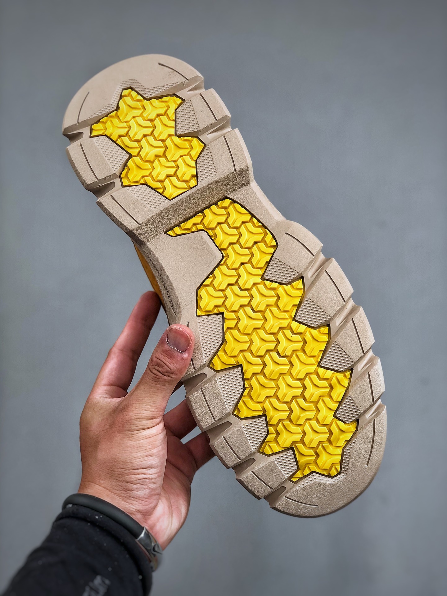 280 UGG Tasman Weather Hybrid 塔斯曼混合系列中帮轻量休闲马丁靴