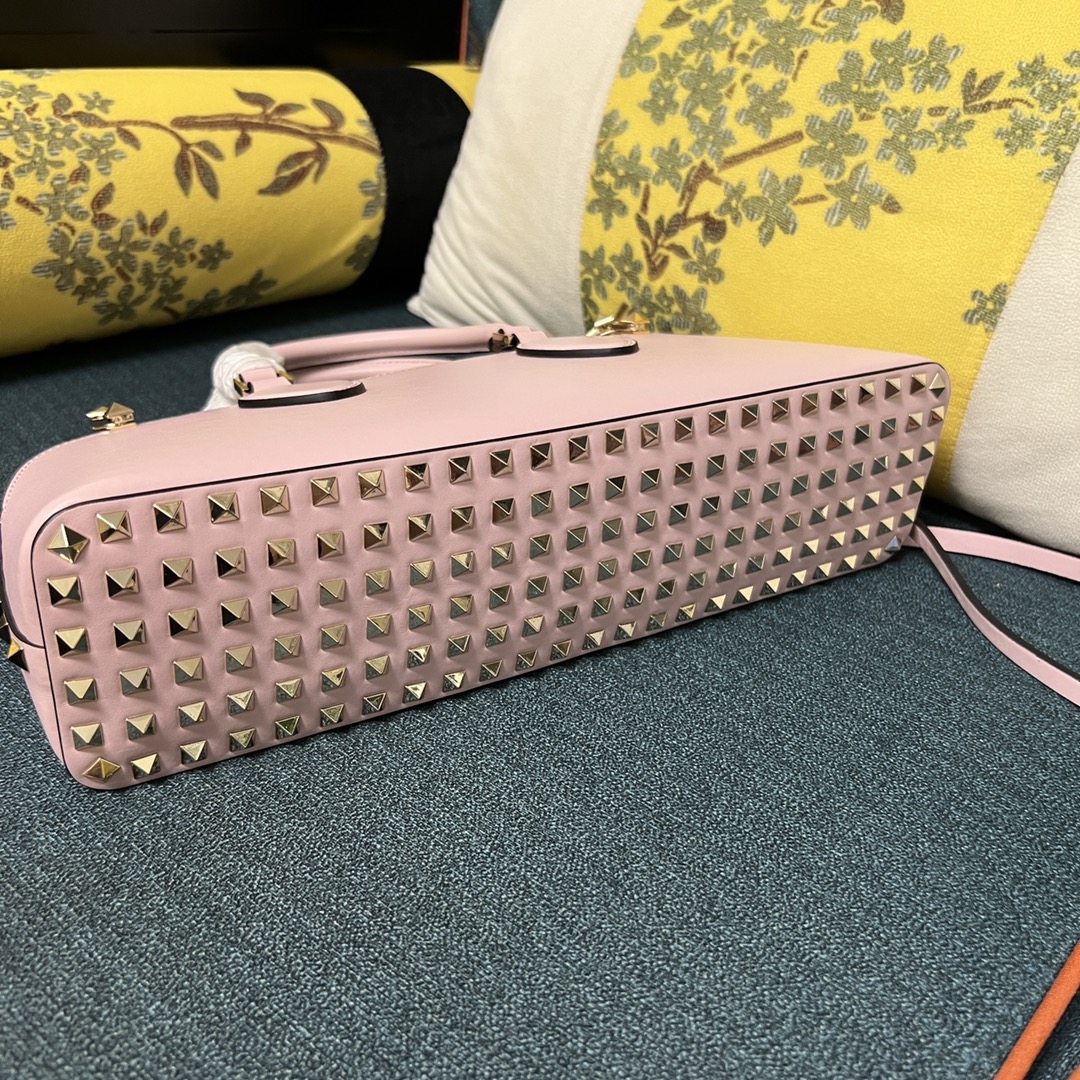 Celine Luxury Handbag Collection 4