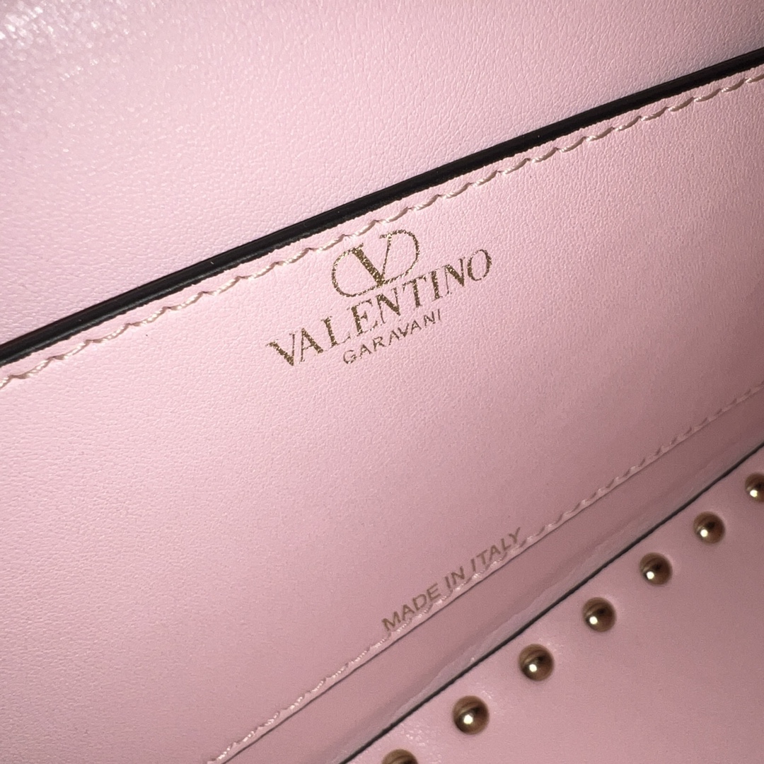 Celine Luxury Handbag Collection 8