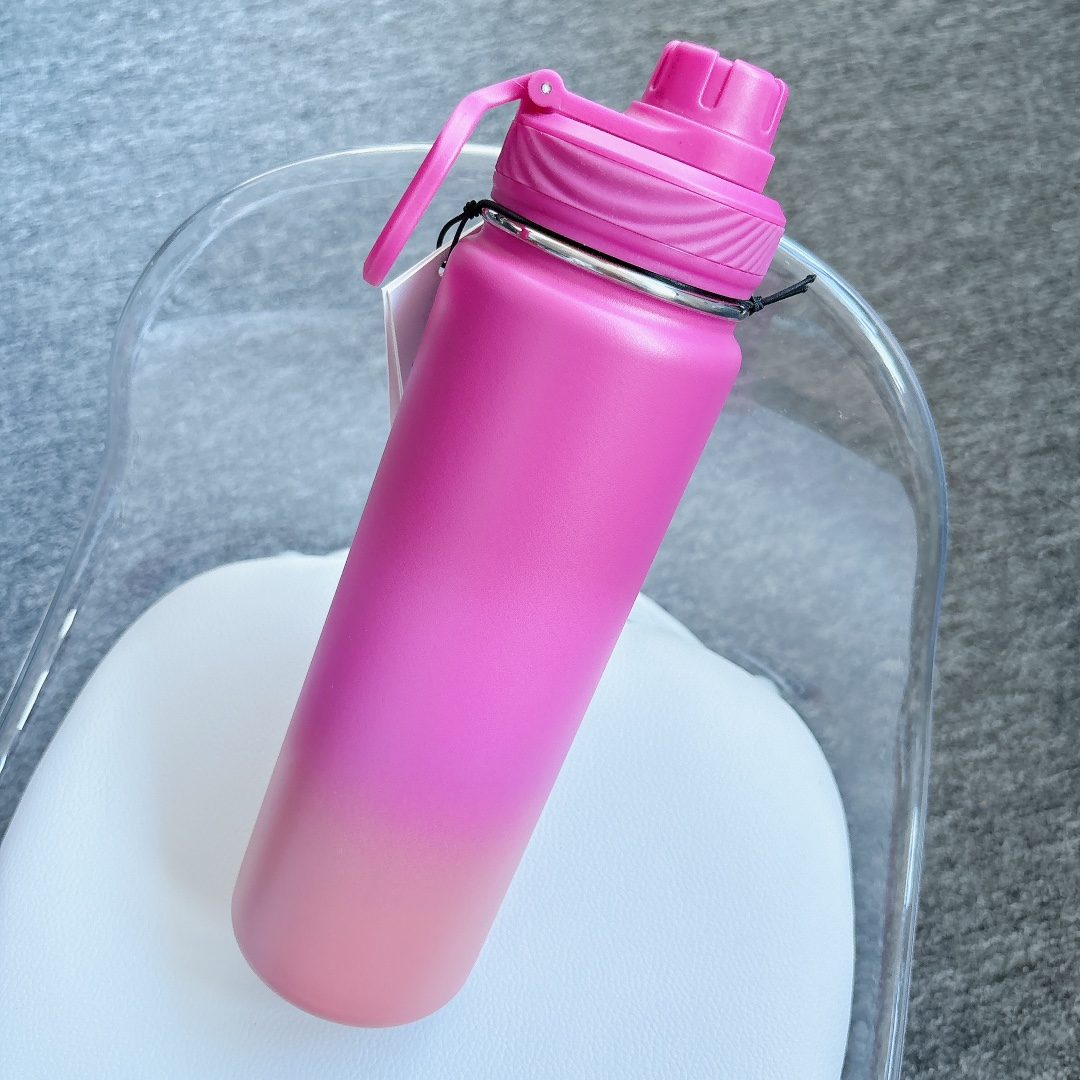 lululemon insulated sports water bottle with straw lid, designed for hot - Comprehensive 3