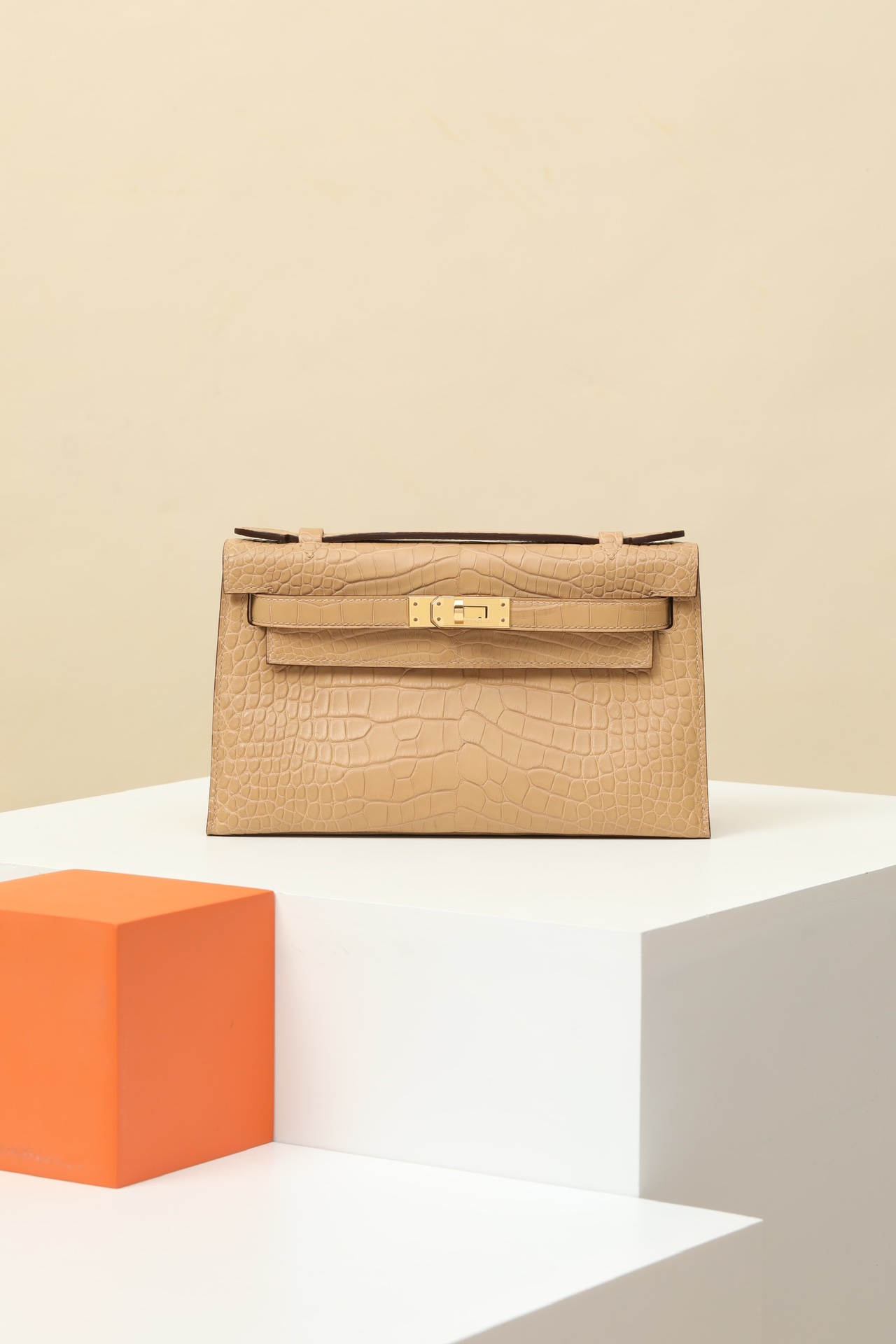 Hermes Kelly Borsette Borse Crossbody & Borse a Tracolla Oro Colore tè al latte Mini