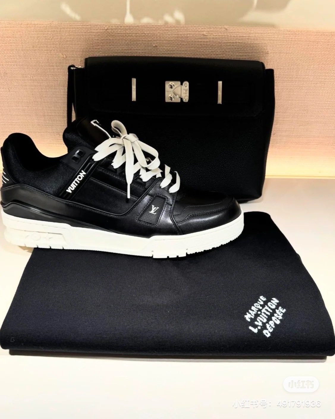 路易威登 Louis Vuitton 高定典藏名品高定成衣时装外套连衣裙衬衫T恤 #B0E01B17 4