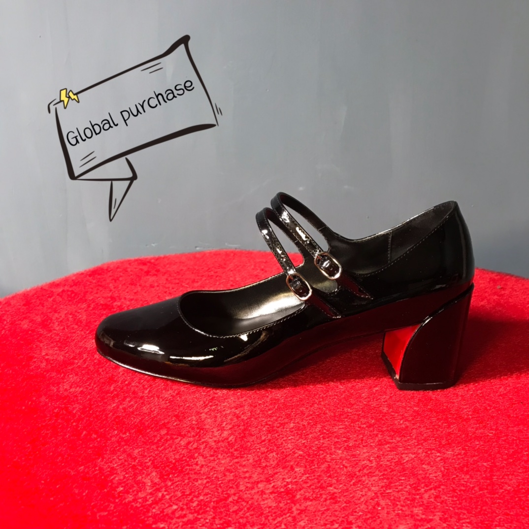 NO:100351,High-end customized autumn and winter classic series!  H5.5Cm size 34-43. Genuine leather big sole 44021-003A black slim leather, black sheepskin. Official website synchronization. Official website picture Standard European code Reference:44021-003A Color:rblack/black Material:patent Lining:red goat leather Heel height:5.5Cm Sole:leather sole Size:EU 34-43 (US 4-11):,,christian louboutin,sheepskin,Leather soles19860909高端订制 秋冬精典款系列！ H5.5Cm尺码34-43码.真皮大底 44021－003A黑色柒皮,黑色羊皮里.官网同步. 官网图 标准欧码 Reference:44021-003A Color:rblack/black Material:patent Lining:red goat leather Heel heigh:5.5Cm Sole:leather sole Size:EU 34－43（US 4一11) :,,christian louboutin,sheepskin,Leather soles,Women's Shoes