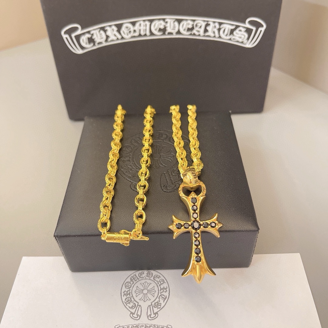 NO:533677,Too handsome and exciting the latest model Croxin, no explosion, factory direct sales, original one-to-one reproduction, Crock gold necklace, jewelry boutique, chrome hearts, necklace, gold19860909太帅爆了最新款克罗心 不爆不发 厂家直销 原版一比一复刻 克罗黄金色项链,饰品精品,chrome hearts,necklace,gold,Jewelry