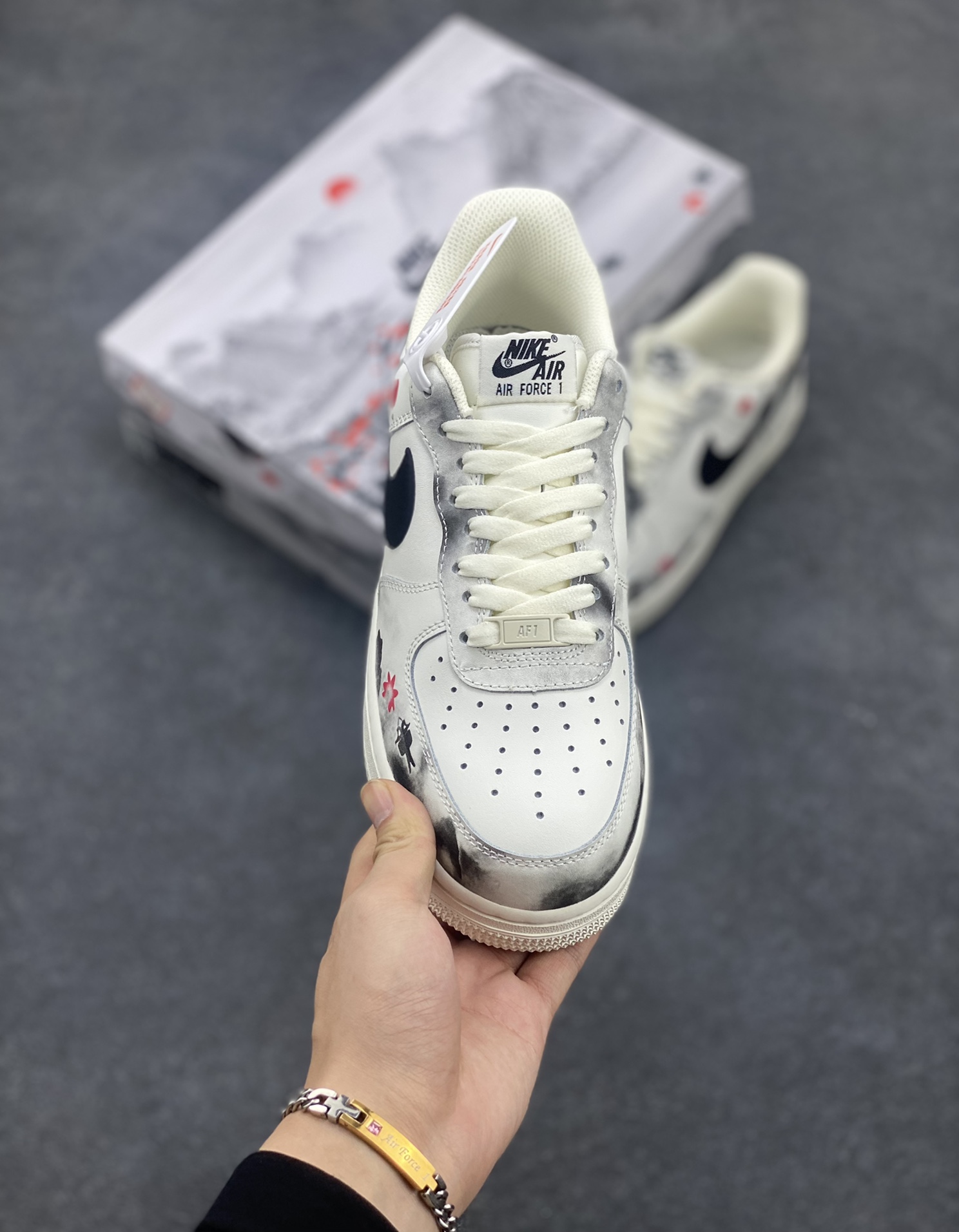 图片[2]-Nike Air Force 1 Low’07 国潮 水墨画配色 空军一号低帮休闲板鞋 定制皮料 原厂3D打印 3M反光 定制鞋盒 原楦原纸板 纯正空军版型 内置全掌气垫 货号：BL1522-088 尺码：36 36.5 37.5 38 38.5 39 40 40.5 41 42 42.5 43 44 44.5 45-选品中心