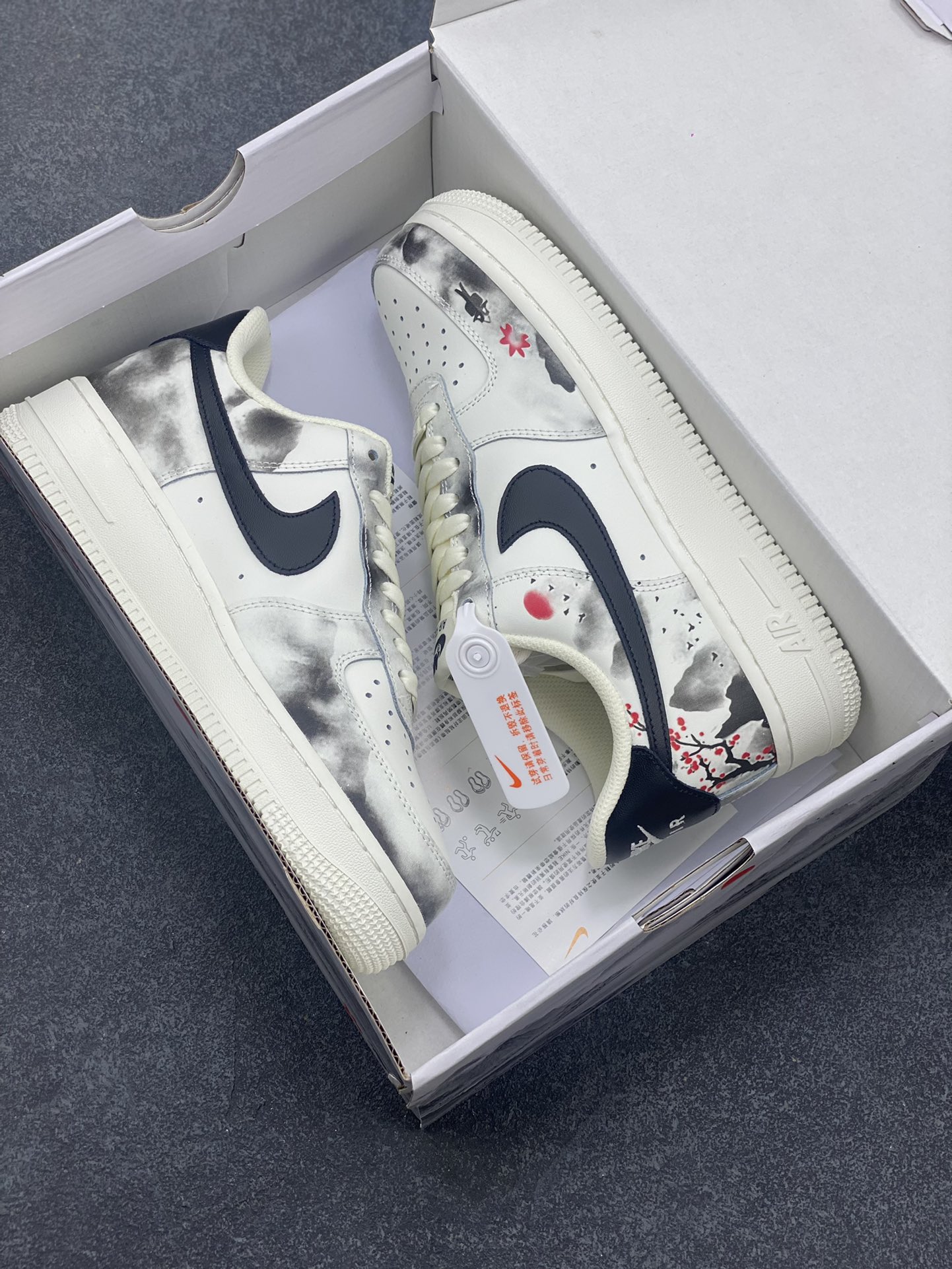 图片[9]-Nike Air Force 1 Low’07 国潮 水墨画配色 空军一号低帮休闲板鞋 定制皮料 原厂3D打印 3M反光 定制鞋盒 原楦原纸板 纯正空军版型 内置全掌气垫 货号：BL1522-088 尺码：36 36.5 37.5 38 38.5 39 40 40.5 41 42 42.5 43 44 44.5 45-选品中心