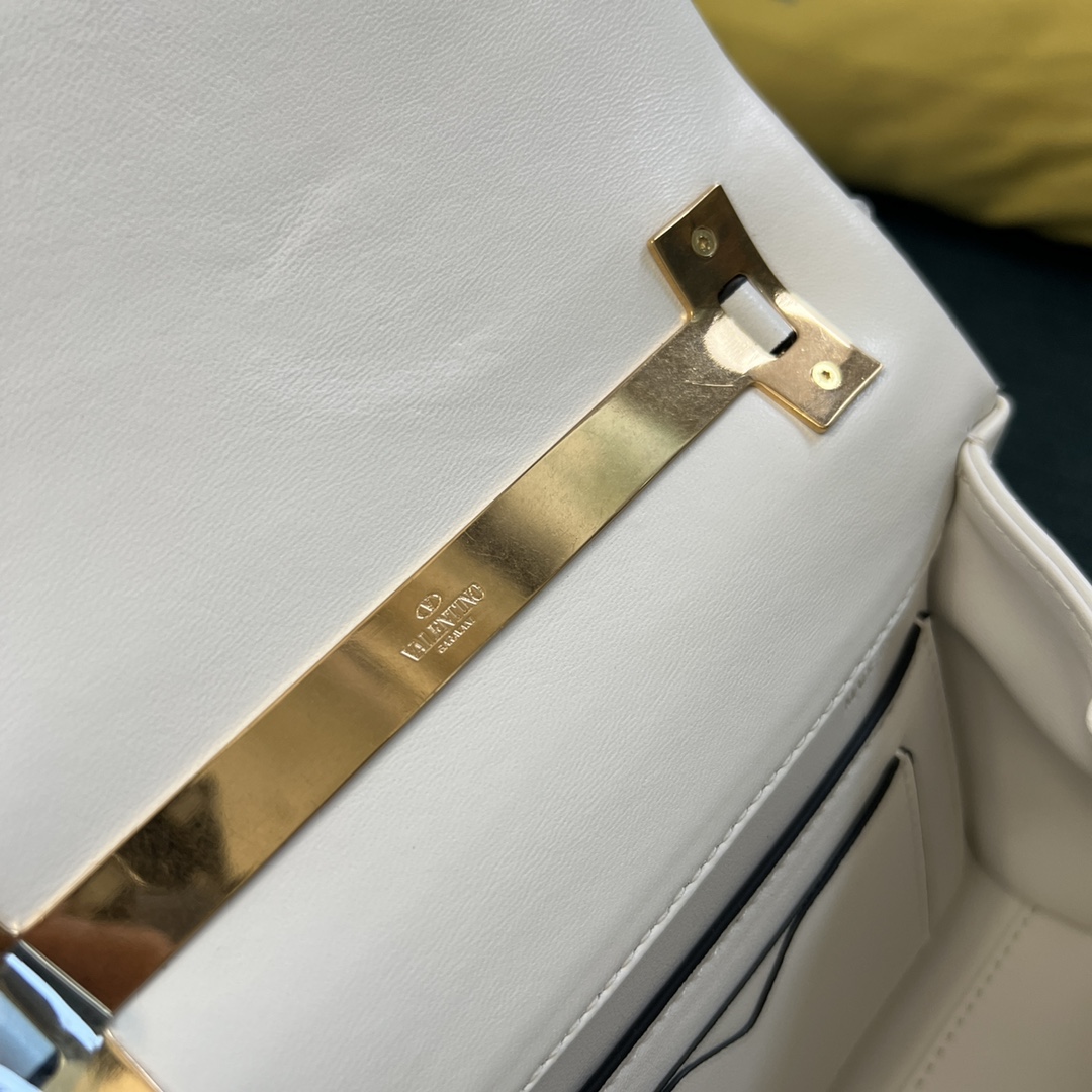 诺悠翩雅 Loro Piana 高定经典皮革女包手袋 #824A73D8 8