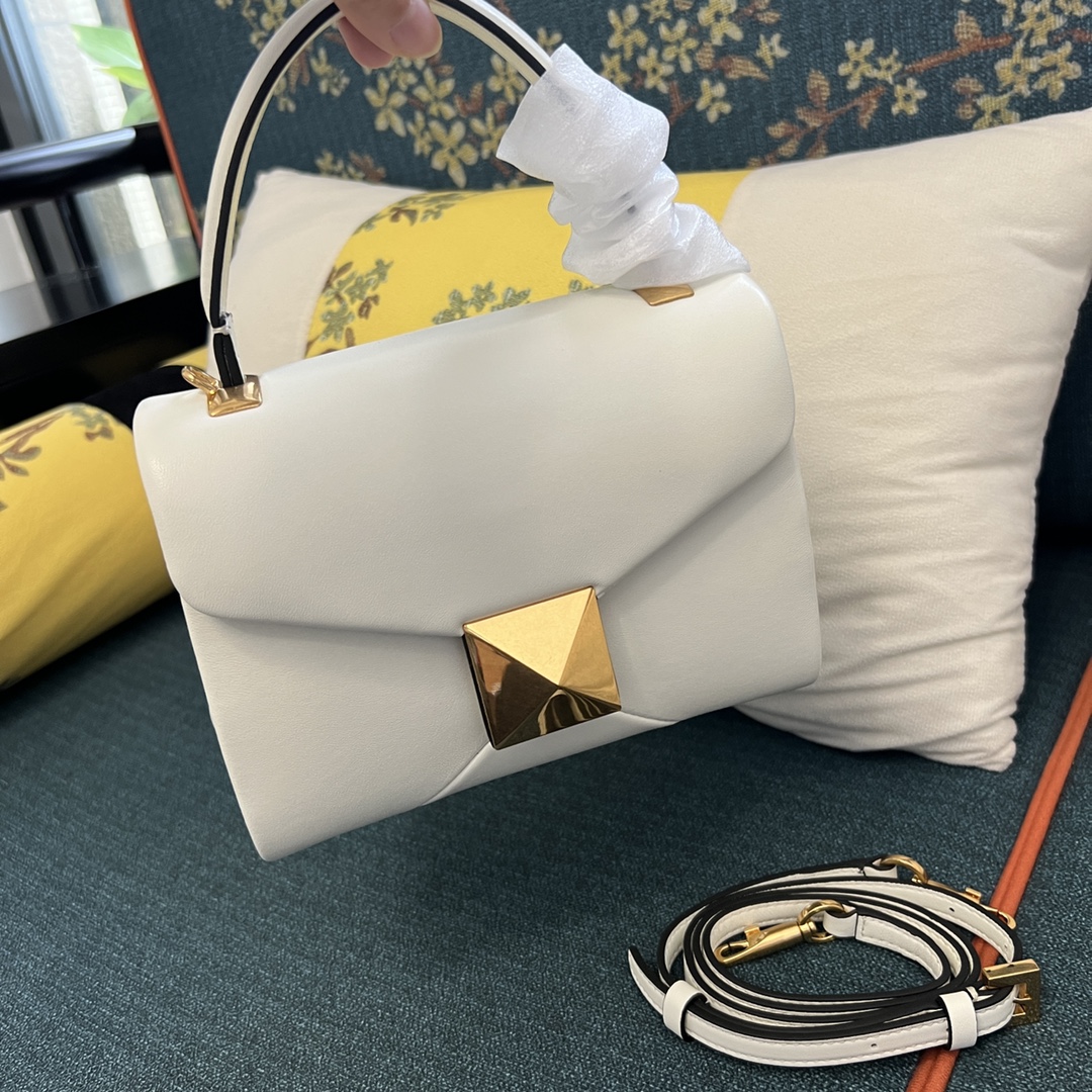 诺悠翩雅 Loro Piana 高定经典皮革女包手袋 #824A73D8 2