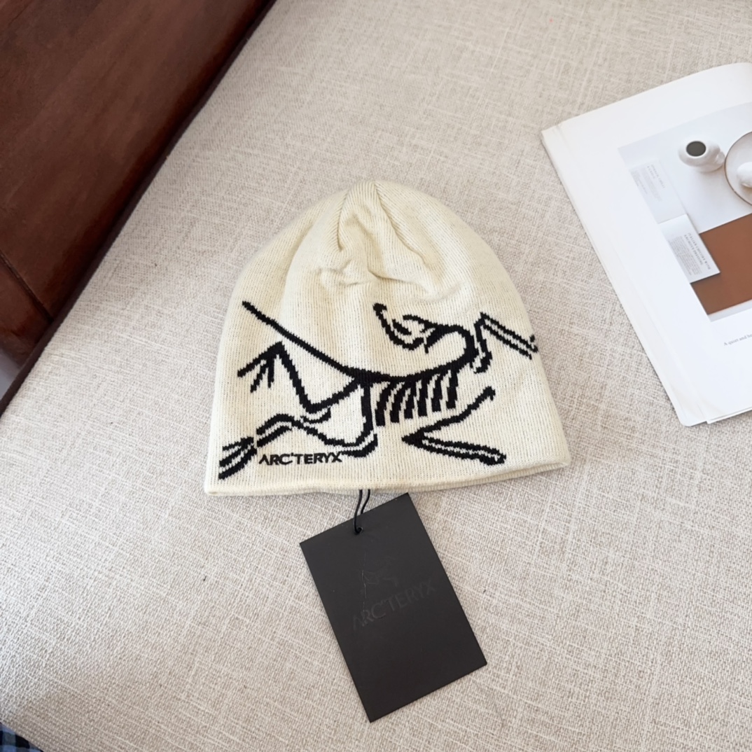 NO:216227,Archaeopteryx, a super popular knitted hat, fashion trend experts must include hats, fisherman hats, baseball hats, knitted hats, hats arc'teryx, espadrilles, hats19860909始祖鸟 超火的一款针织帽 时尚潮流达人不可不入帽子渔夫帽棒球帽针织帽,帽子arc'teryx,espadrilles,hats,hat