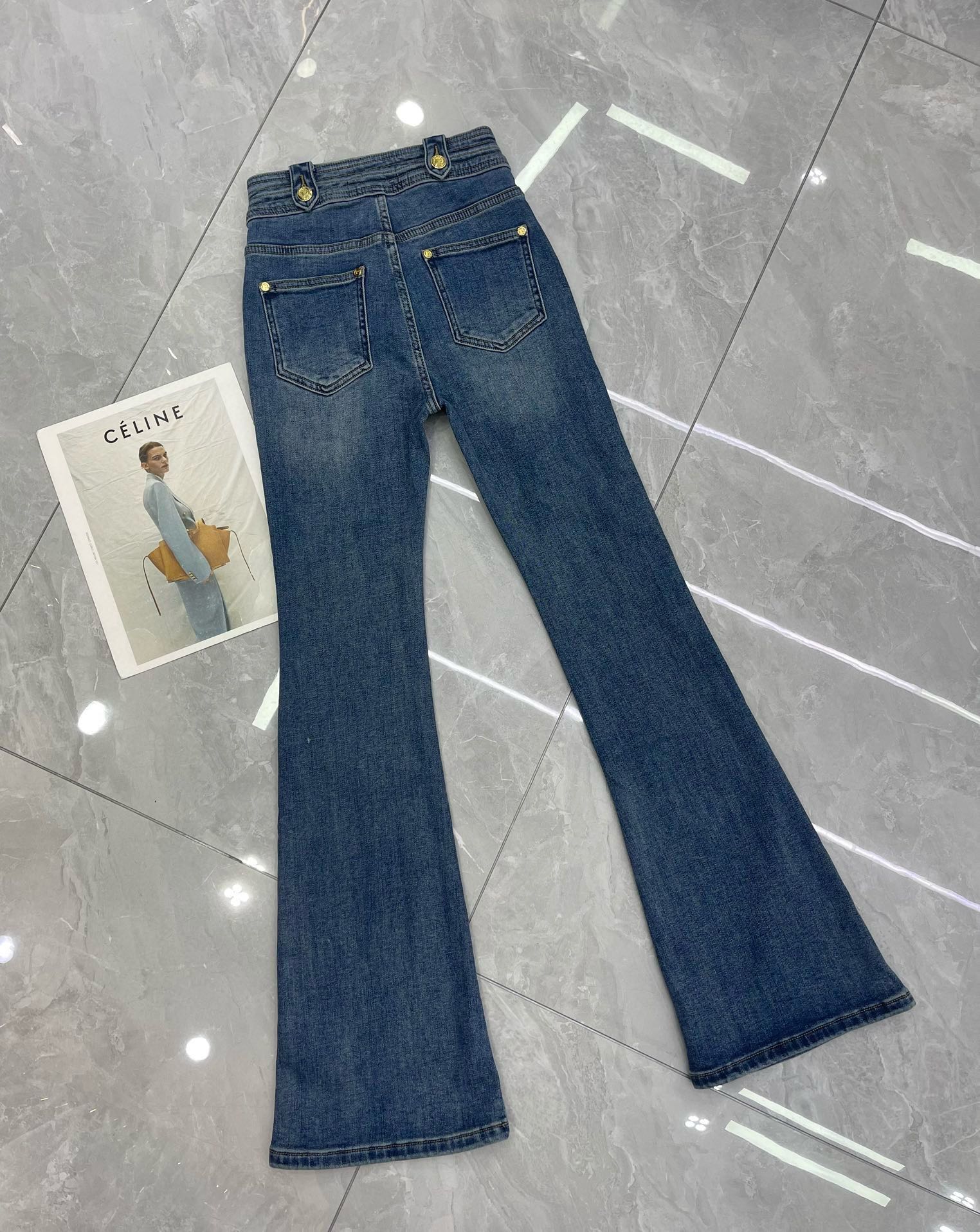 “High-Quality Women’s Suit and Horny Pants for Fall and Winter Fashion” - 图片 5