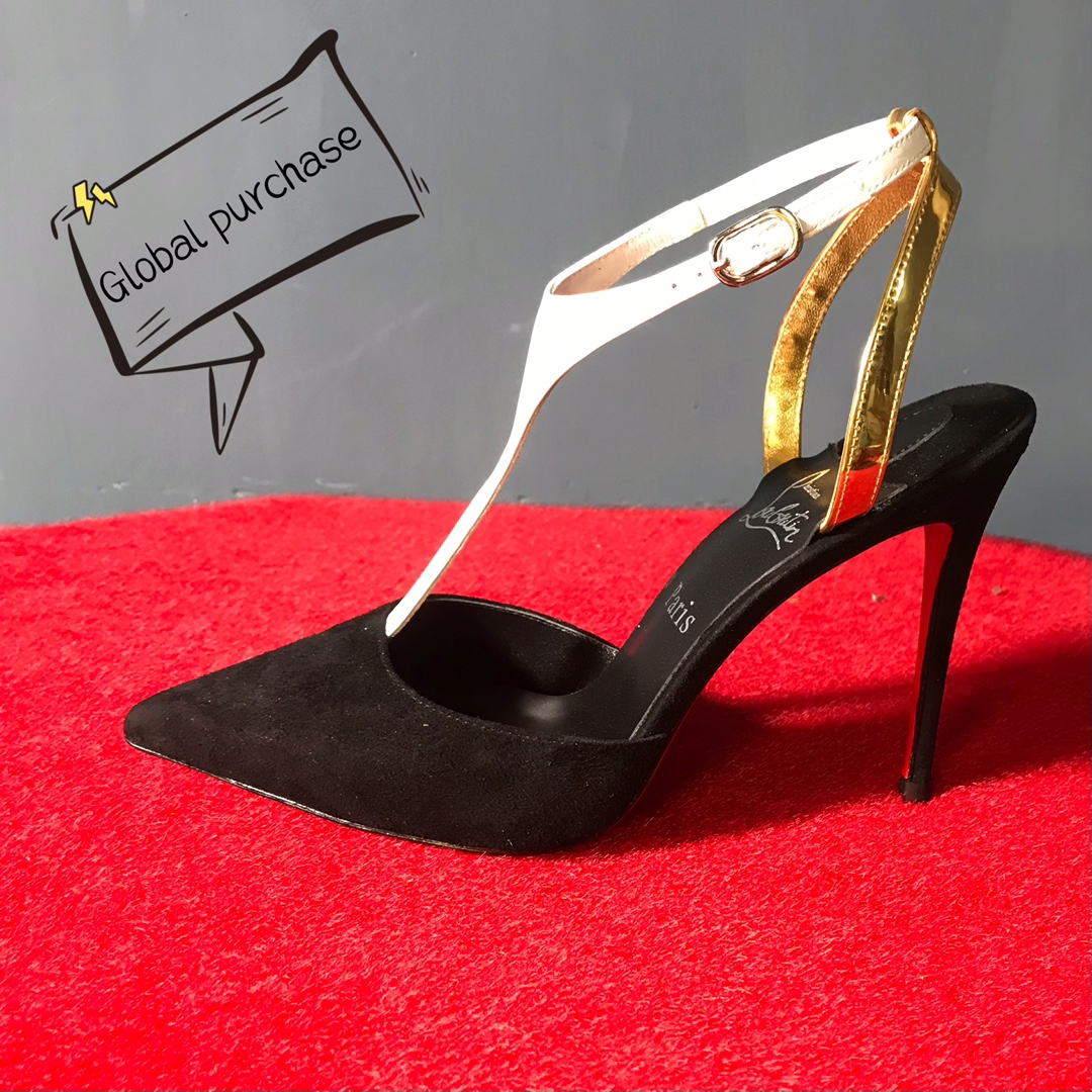 NO:100517,High-end custom classic series!  H10Cm, size 34-42. Customized models are not refundable or exchanged. 9024-. Black deer leather, white cowhide, gold metal leather {sandale boots) Standard European code Official website picture Reference:9024- Color:black/white/gold Material:cowhide Lining:goat leather Heel height:10Cm Sole:leather sole Size:EUR 34-42 (US 4-11):,,christian louboutin,boots,cowhide19860909高端订制 精典款系列！ H10Cm,尺码34-42码. 订制款不退不换9024-.黑色鹿皮,白牛皮,金色金属皮｛凉靴款） 标准欧码 官网图 Reference:9024- Color:black/white/gold Material:cowhide Lining:goat leather Heel heigh:10Cm Sole:leather sole Size:EUR 34－42（US 4一11) :,,christian louboutin,boots,cowhide,Women's Shoes