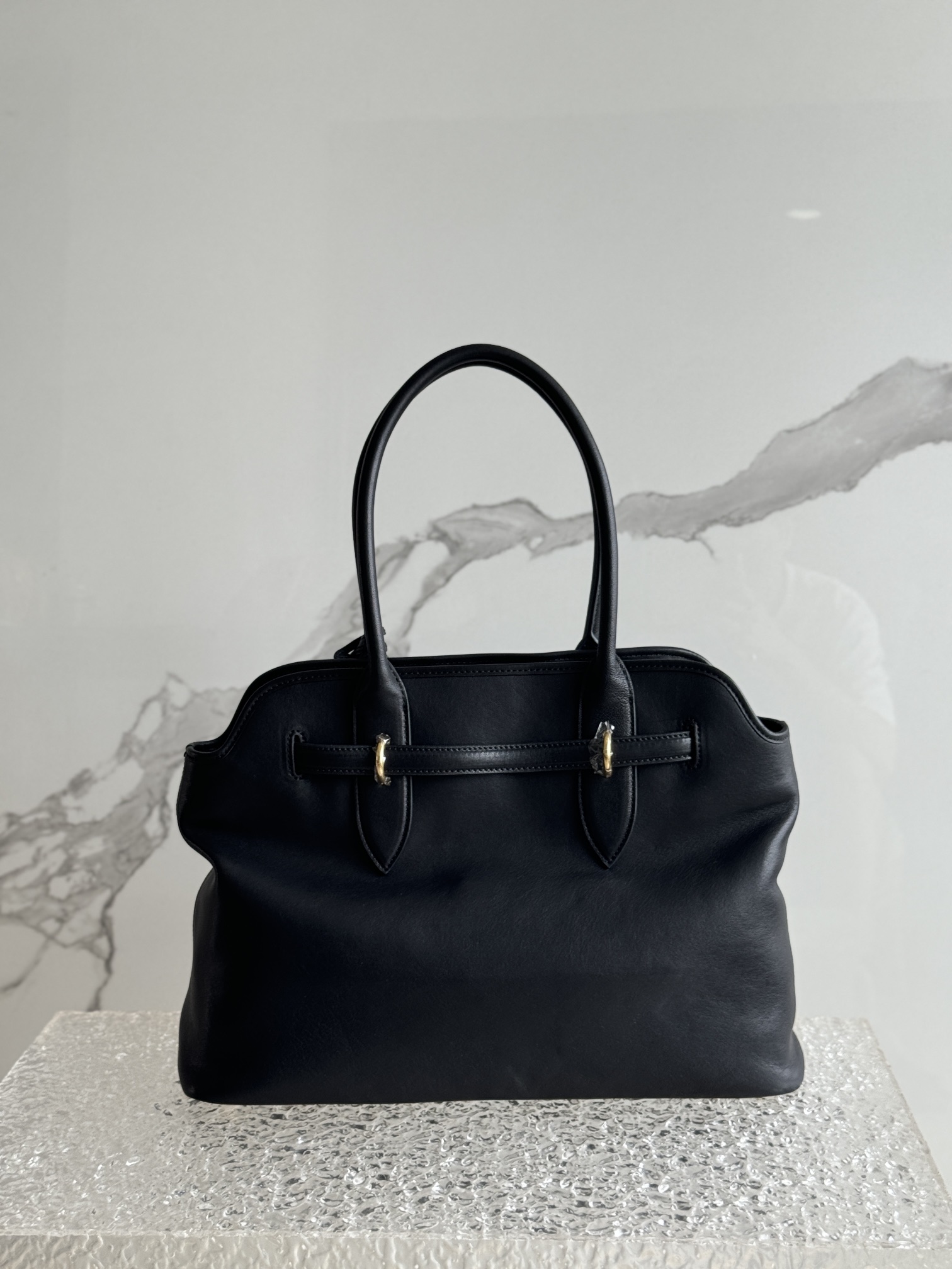 Tod's Classic Handcrafted Luxury Leather Shoulder Bag Ref.453EA2F4 3