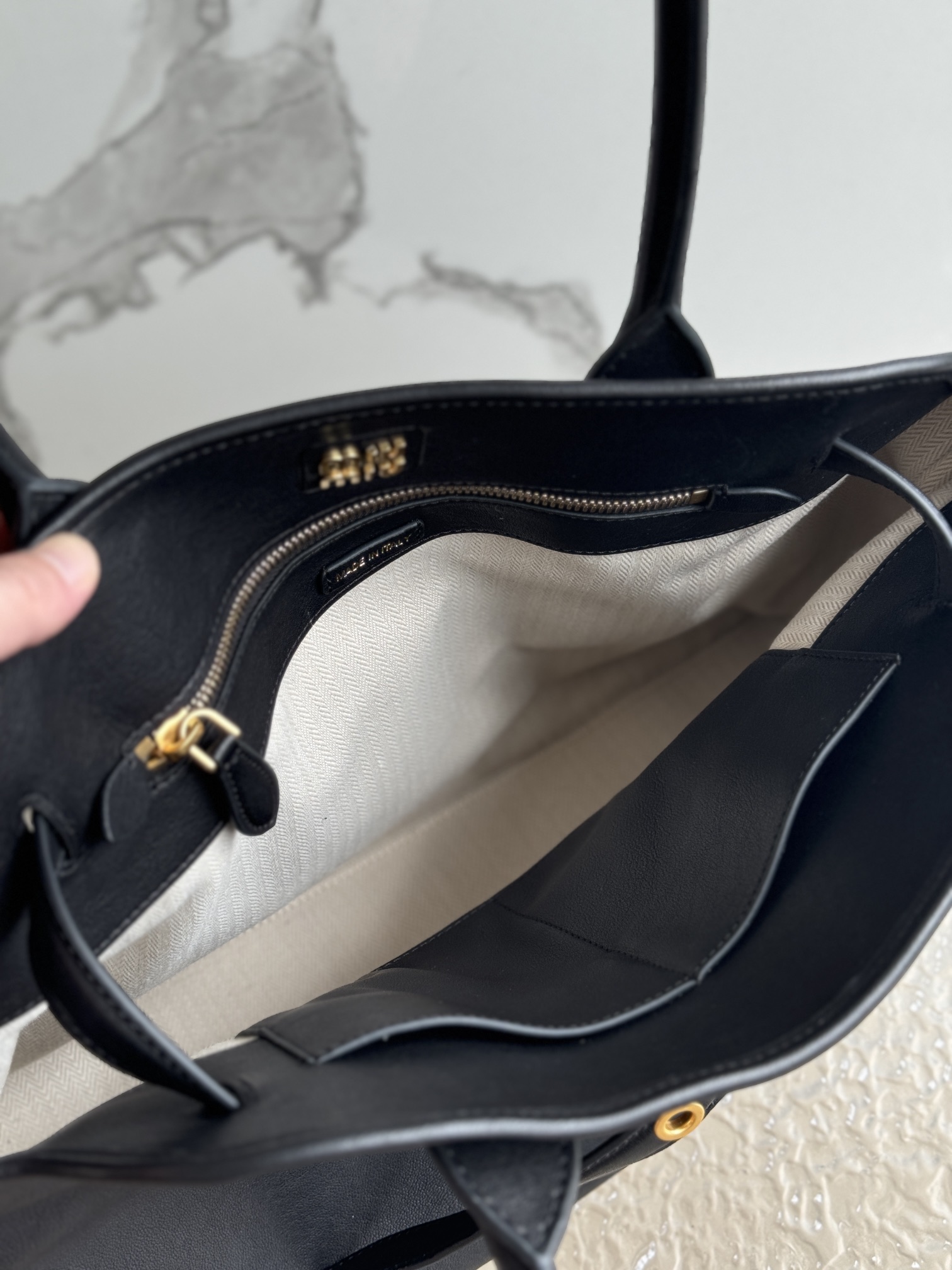 Tod's Classic Handcrafted Luxury Leather Shoulder Bag Ref.453EA2F4 8
