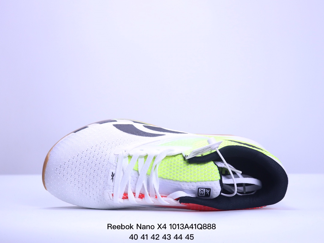 💰270
Reebok锐步官方2024春夏新款男NANO X4 经典运动健身综合训练鞋。Reebok Nano X4 在健身房里,几乎可以用于所有事情,有点像万事通。Floatride Energy Foam 中底足够稳定,适合举重,反应灵敏,在跳绳和短跑等情况下感觉舒适。这使得 Nano X4 成为任何喜欢改变训练的人的不错选择。如果您有点混合动力运动员,我通常建议您购买它。例如,您喜欢举重、跳跃、冲刺,甚至定期进行 HIIT 和 CrossFit。归根结底,如果你想要一双始终如一的训练鞋,并且可以在大多数锻炼中保持自己的状态,那么 Reebok Nano X4 是一个安全的选择。Nano X4 感觉就像一双升级鞋。非常适合跳跃和爆发性练习。新的鞋舌角撑板可以很好地锁住脚部,使这款鞋更具移动性和清晰度。重量较轻的鞋面也是这款鞋的一大亮点,适合多功能锻炼。这双鞋的 Flexweave 具有良好的透气性,并且在进行横向工作时可以很好地防止溢出。在跑步方面,Reebok Nano X4 在作为可行的混合训练鞋选择的背景下提供了相当强大的性能。对于步行和日常穿着,Nano X4 随着脚移动得更好,而且鞋面在全天穿着时感觉更舒适。
尺码:40-45
XM1013Q888