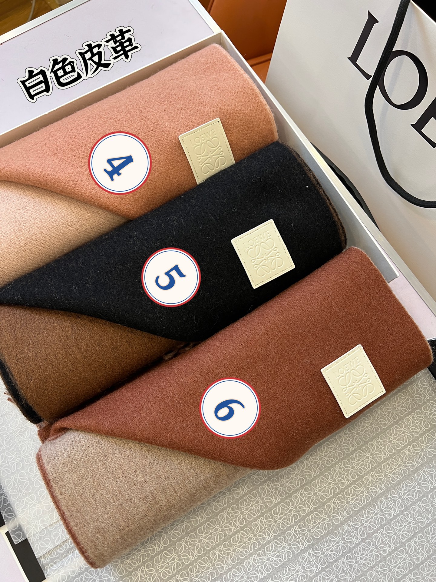 [Loewe Scarves]White Leather Combination Diagram 4 6