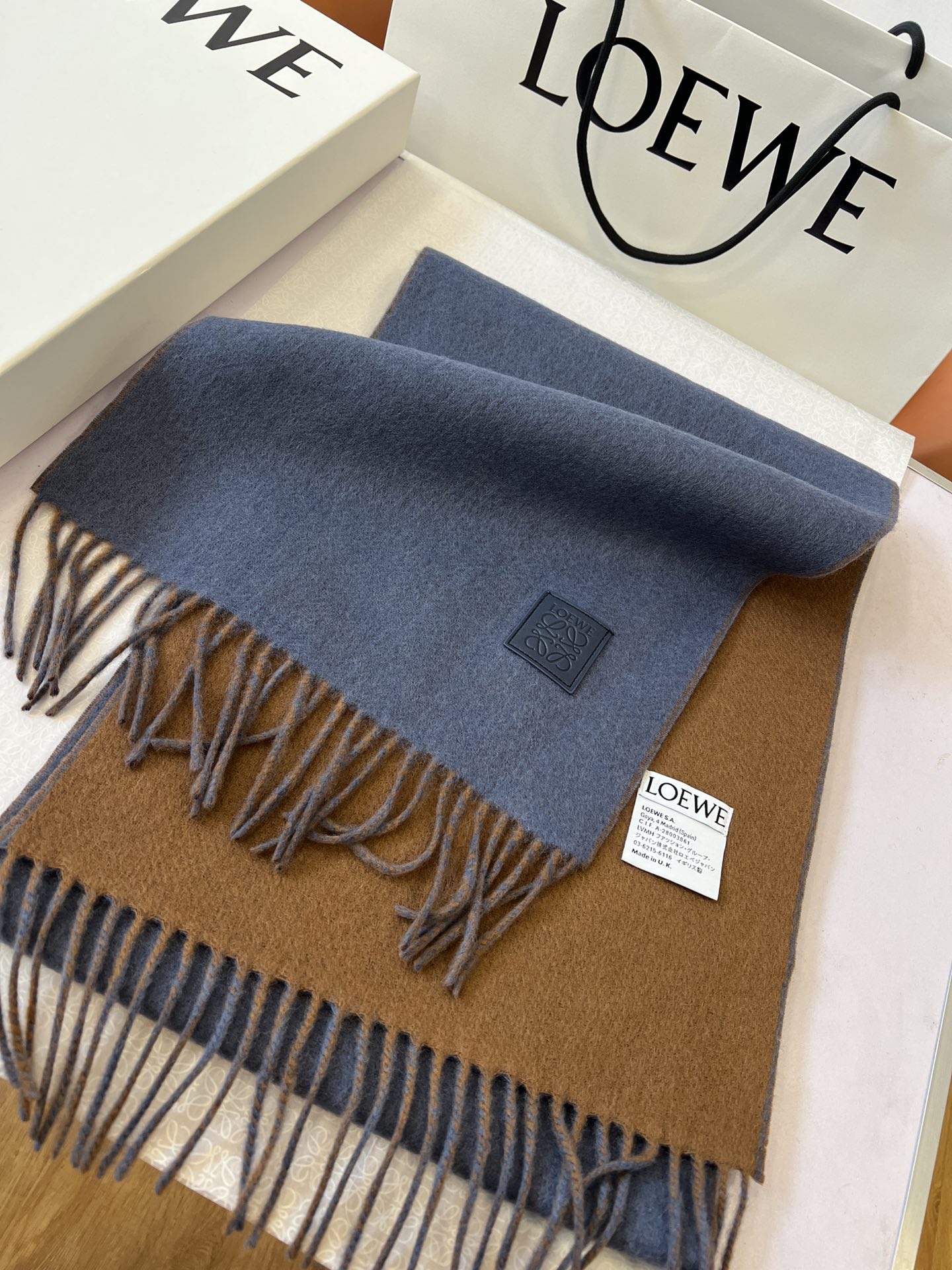 [Loewe Scarves]Color 16 (blue leather) Loewe popular double-sided scarf 90 woo