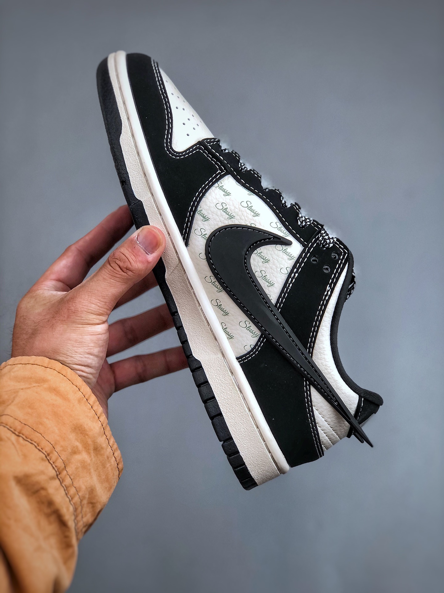 Nike SB Dunk Low x AMBUSH x Stussy Black Line Low-top Casual Skateboarding Shoes 3 i1728765940 8096 1