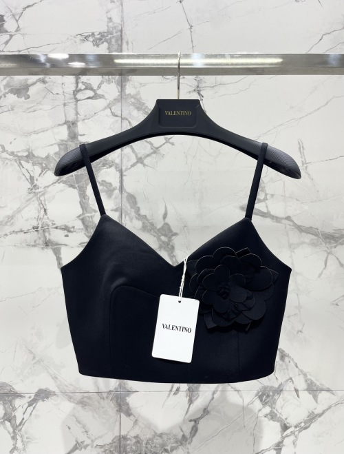 Valentino Black Flower-Appliqué Cropped Top - Elegant and Chic Design 1 Valentino Black Flower-Appliqué Cropped Top - Elegant and Chic Design