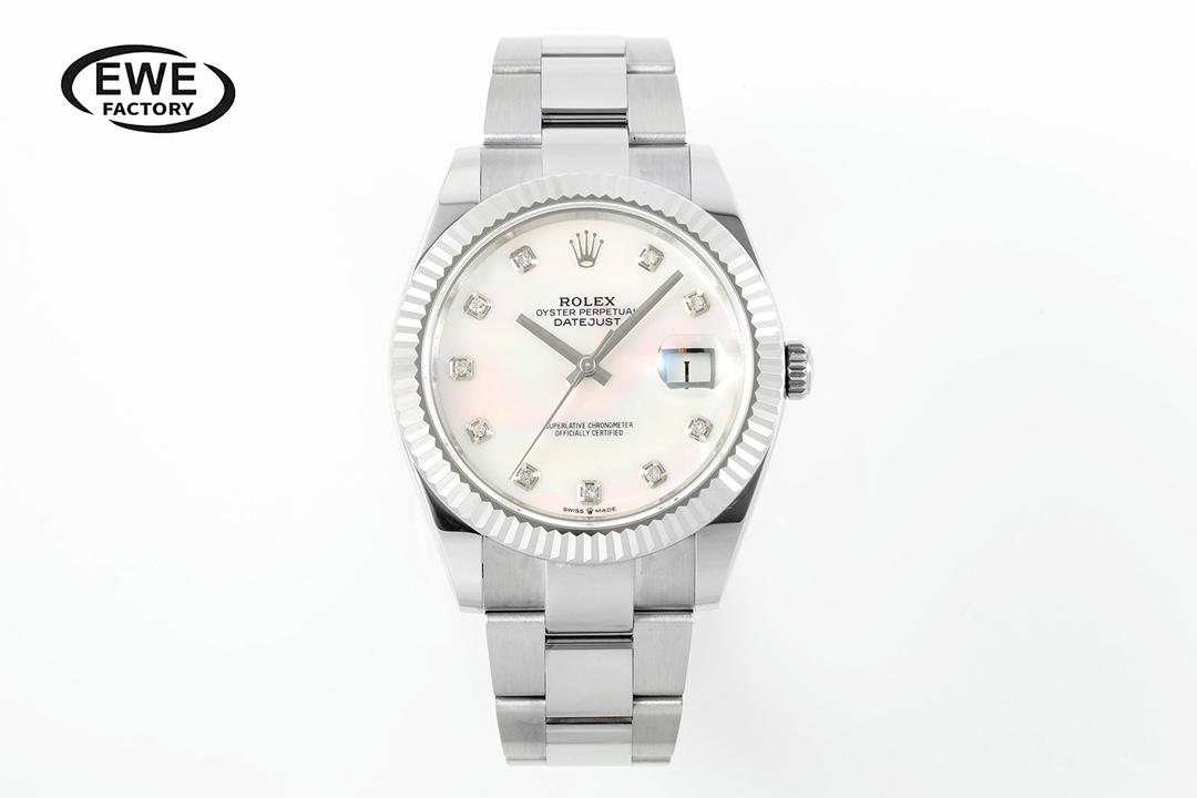 NO:158221,My EWE.41mm Rolex original mold opening automatic mechanical movement log series 126331 men's log watch, 41mm diameter, 11.7mm thickness, R&D took one year, the original version opened 1 to 1. The following key points have been upgraded: 1. The case diameter is consistent with the latest version series 41mm. 2. The strap head is consistent with the original, 5 pieces assembled, and the difficulty is very high. The strap and the case are intertwined seamlessly. 3. The thickness and curvature are consistent with the original version. 4. The buckle is consistent with the original version, and the font size and technology are consistent with the original version. 5. The side of the case is consistent with the original version and the QR code is added to the anti-counterfeiting, and the bottom cover has a inspection QR code. 6. The shell body at the connection between the case and the strap is engraved with the model number 126331 that is consistent with the original version.  7. Upgraded calendar fast jump synchronization original 1:1 function real shot you deserve, rolex19860909我EWE.41mm劳力士原版开模自动机械机芯日志型系列126331男士日志型腕表,41毫米直径,11.7毫米厚度、研发耗时一年,原版1比1开模.重点升级了以下几个要点 1、表壳直径与最新版型系列一致41毫米. 2、表带头粒与原装一致、5件拼装、难度非常高,表带与表壳交错型无缝连结. 3、表壳厚度、弧度与原版一致. 4、表扣与原版一致里面加装了弹簧,字体大小工艺和原装一致. 5、表壳侧面与原版一致增加二维码防伪、底盖有验货二维码. 6、表壳与表带连接处的壳身刻有与原版一致的型号数字126331. 7、升级了日历快跳同步原版1:1功能实拍您值得拥有,,rolex,Watch