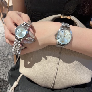 Vivienne Westwood Orb Date Watch detail 5