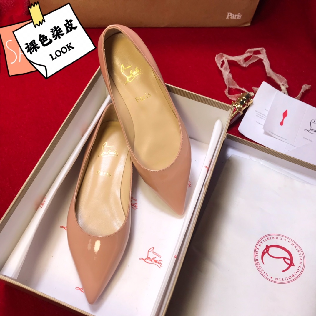 NO:100308,High-end custom classic series!  H1Cm, size 35-42. genuine leather big sole. 21096-Naked Sexy Leather, official website synchronization Standard European code Reference:21096- Color:nude Material:patent leather Lining:goat leather Heel height:1Cm Sole:leather sole Size:EUR 35-42 (US 4-11):,,christian louboutin,Leather soles19860909高端订制 精典款系列！ H1Cm,尺码35-42码.真皮大底. 21096-裸柒皮,官网同步 标准欧码 Reference:21096- Color:nude Material:patent leather Lining:goat leather Heel heigh:1Cm Sole:leather sole Size:EUR 35－42（US 4一11) :,,christian louboutin,Leather soles,Women's Shoes