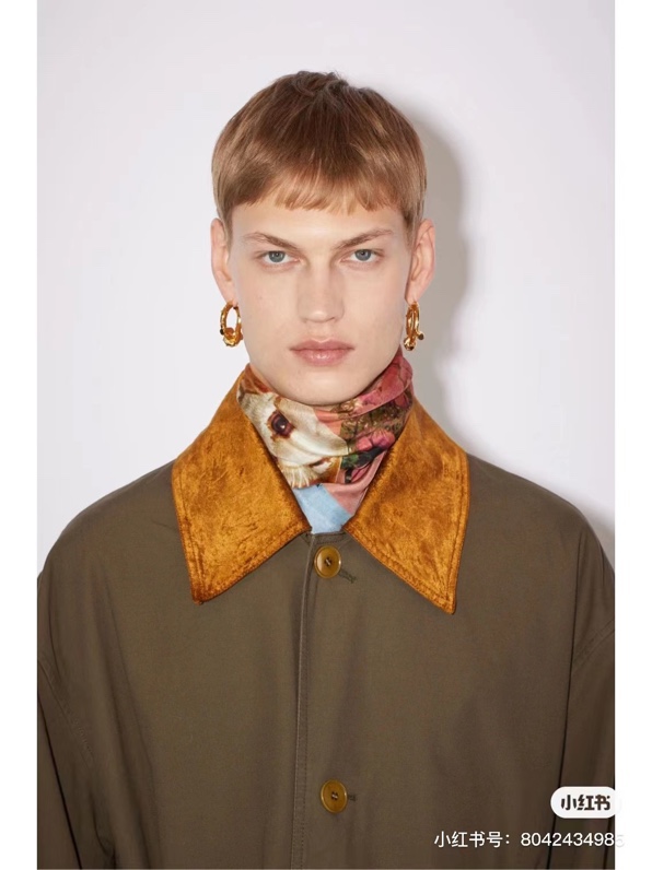 】Acne Studios 来自🇸🇪瑞典小众 高端定制  简单大方 华丽登场，很难见到如此熟悉 素雅的耳