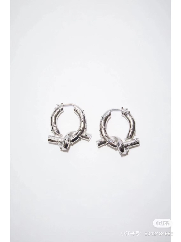 】Acne Studios 来自🇸🇪瑞典小众 高端定制  简单大方 华丽登场，很难见到如此熟悉 素雅的耳