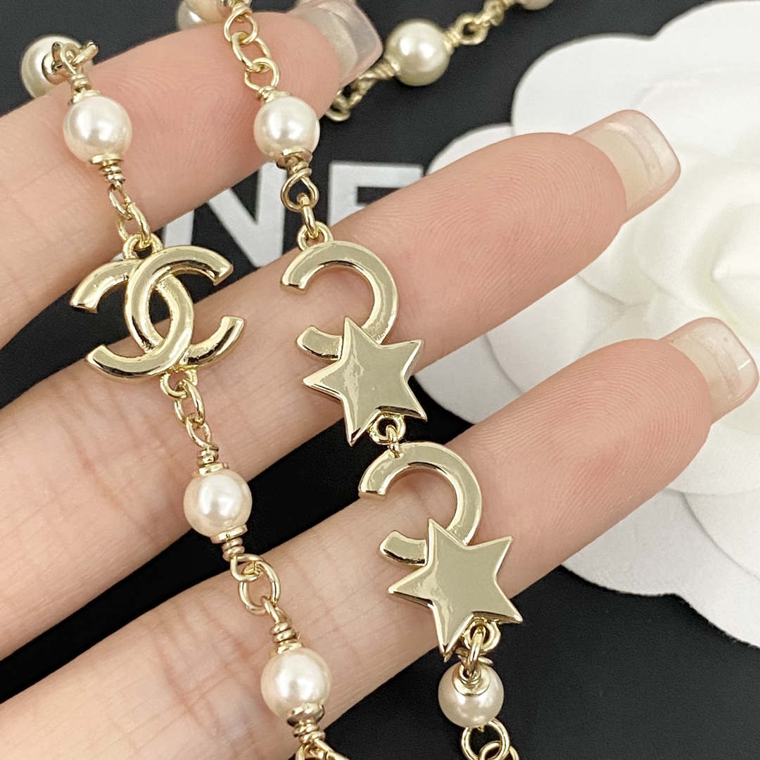 CHAN 24 Double C Star Pearl Necklace - Elegant & Playful Design 5 i1728893499 5504 3