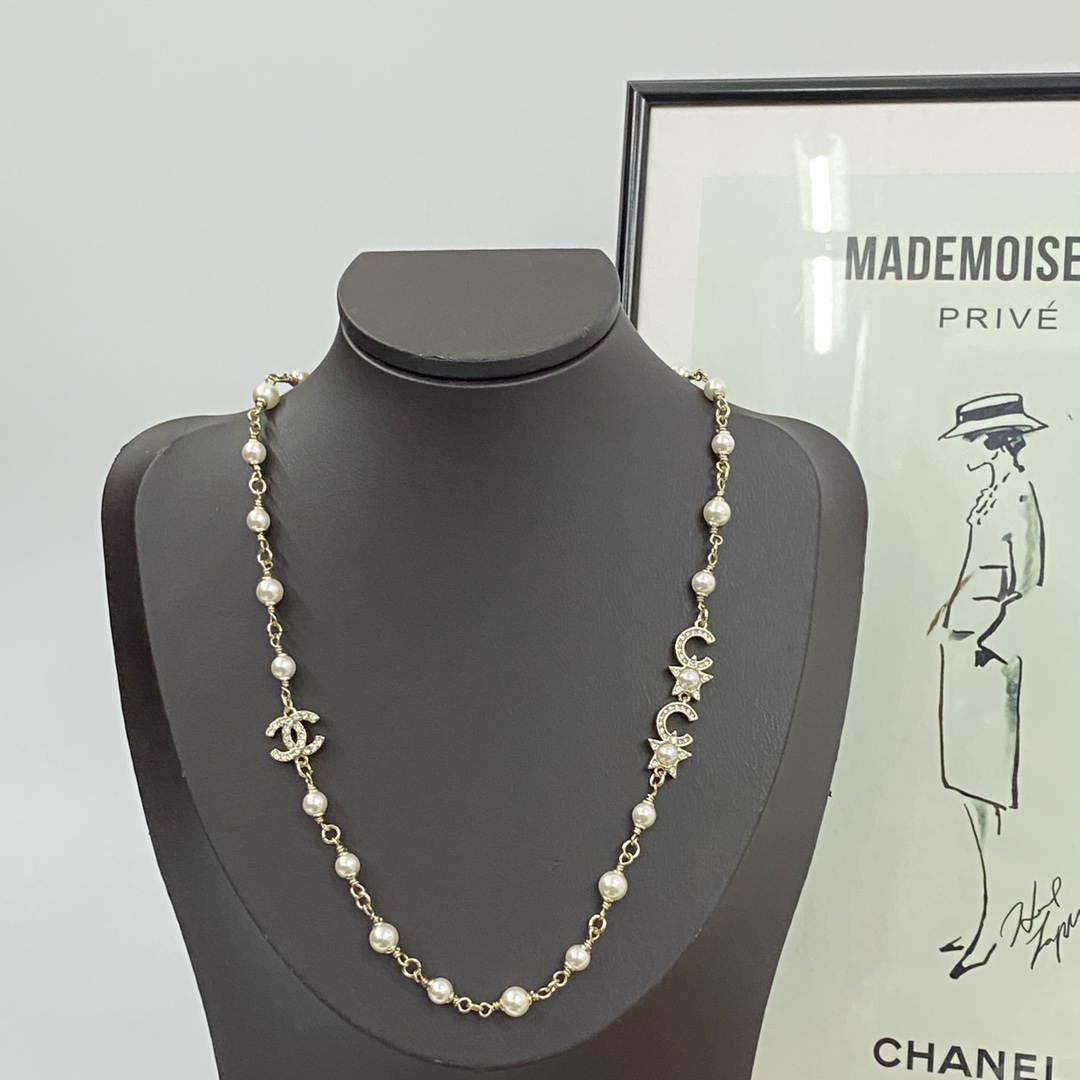 CHAN 24 Double C Star Pearl Necklace - Elegant & Playful Design 2 i1728893499 8555 0
