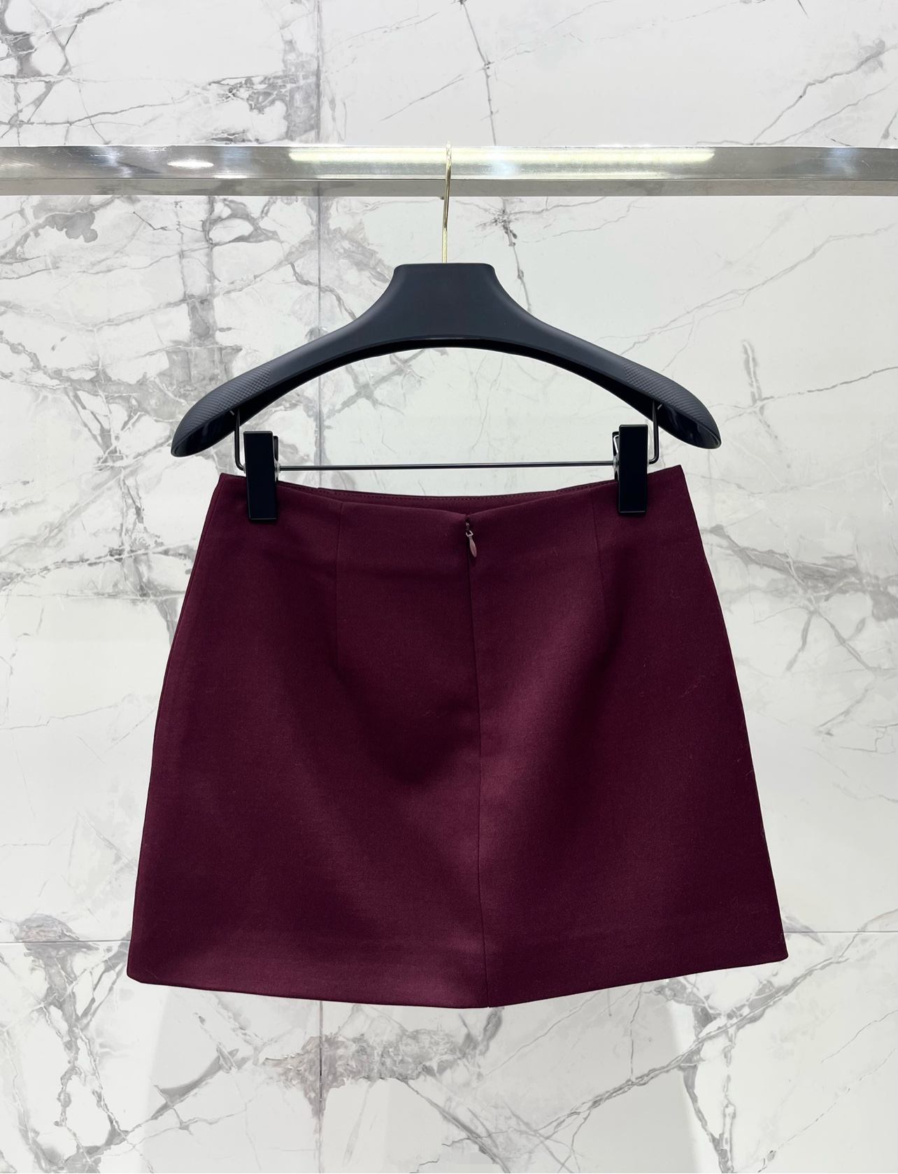 Valentino Handmade 3D Floral Midi Skirt - Elegant and Timeless 10 i1728900541 4982 0