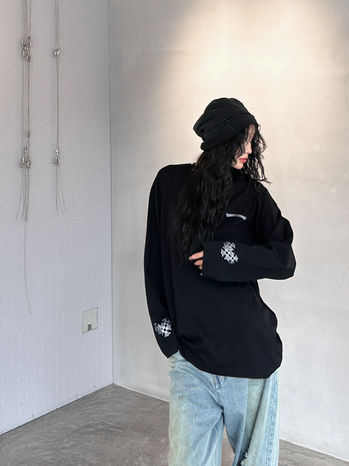 克罗心✝️｜新款长袖t恤，纯棉面料柔软修身，连帽版型运动休闲，胸前后背经典胶印logo设计，尺码Sml 