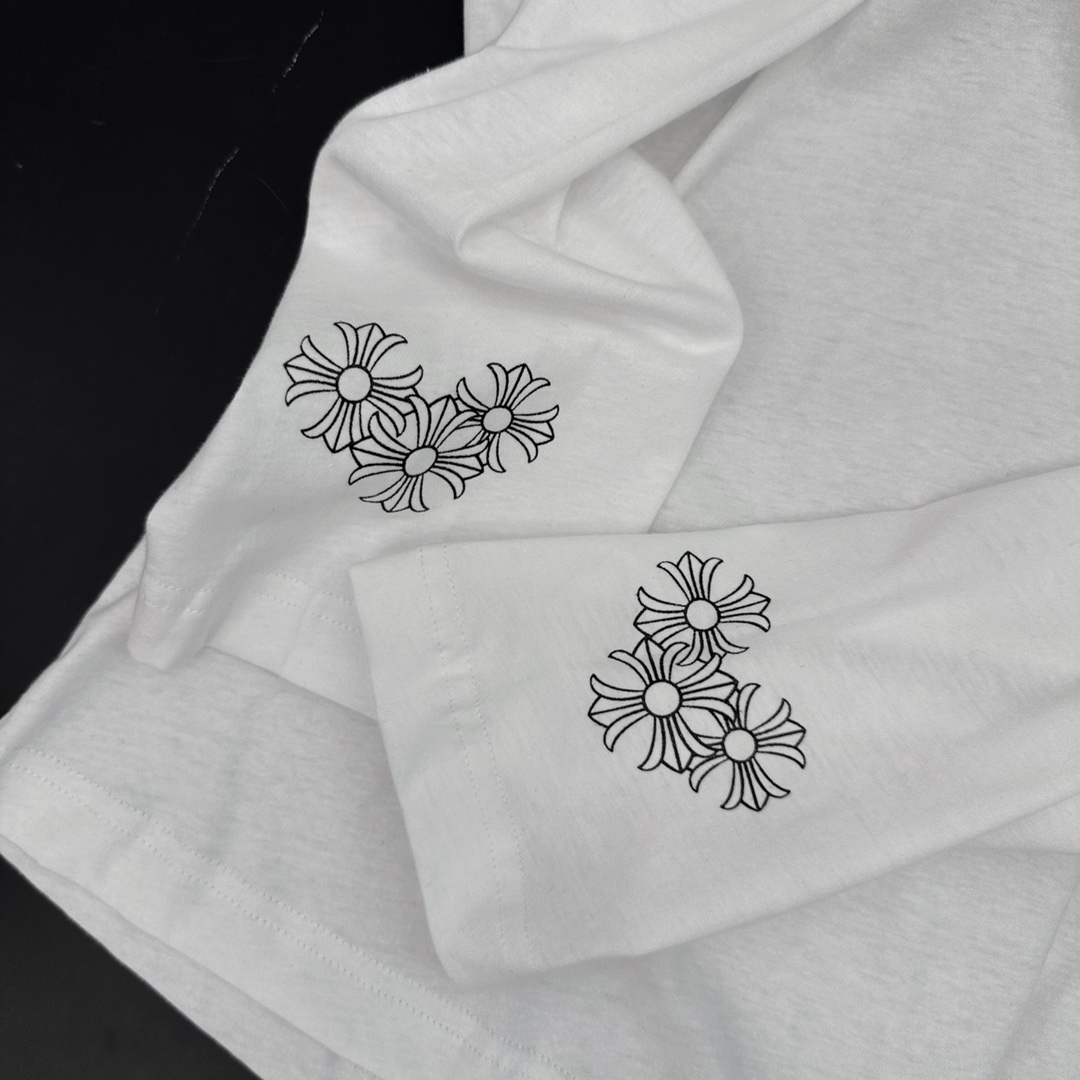 克罗心✝️｜新款长袖t恤，纯棉面料柔软修身，连帽版型运动休闲，胸前后背经典胶印logo设计，尺码Sml 