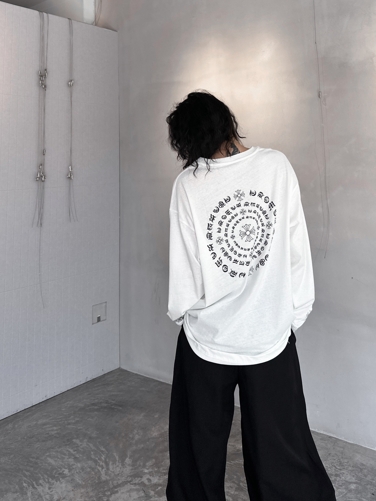 克罗心✝️｜新款长袖t恤，纯棉面料柔软修身，连帽版型运动休闲，胸前后背经典胶印logo设计，尺码Sml 