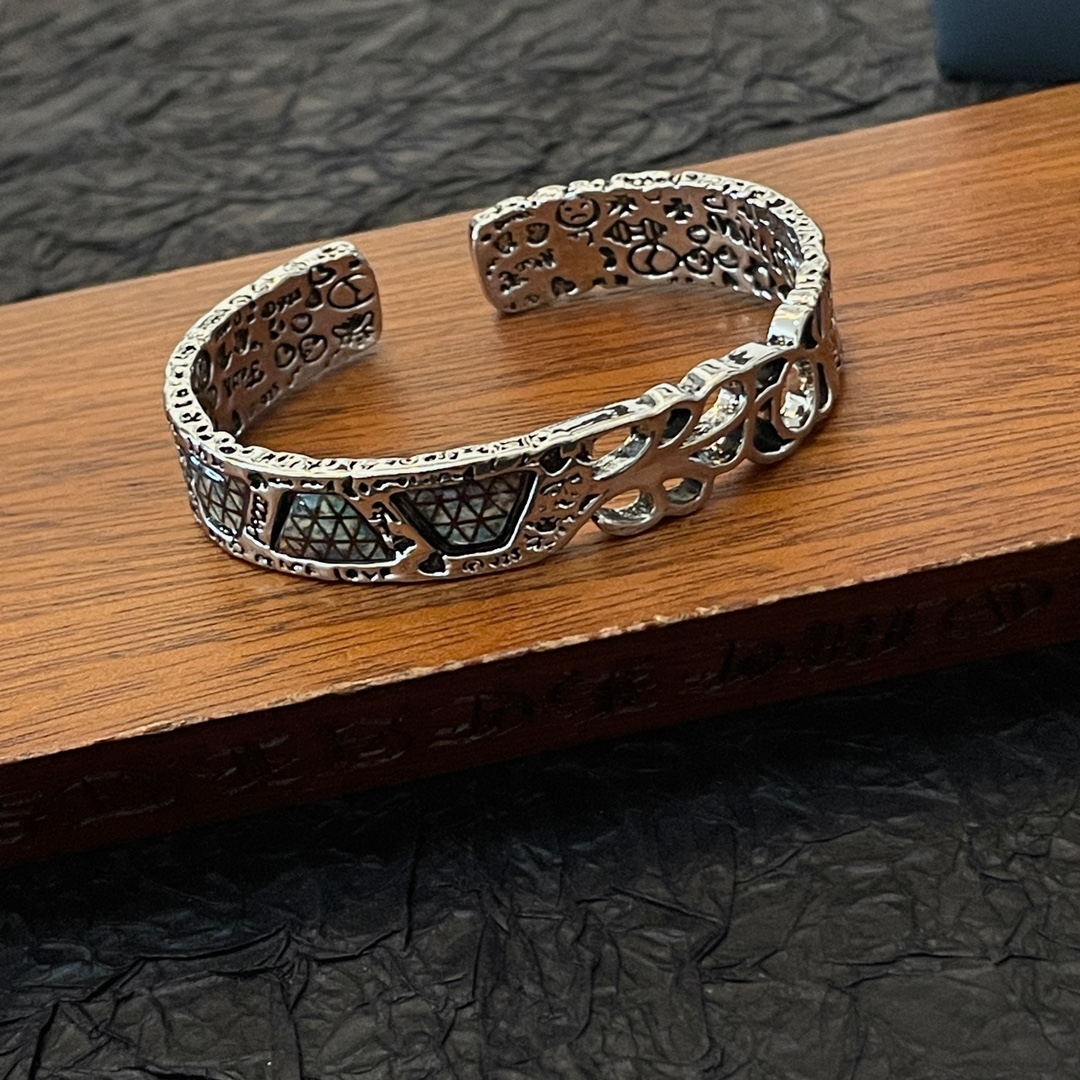 Louis Vuitton Haute Couture Haute Couture Fine Jewelry Necklace Bracelet 6