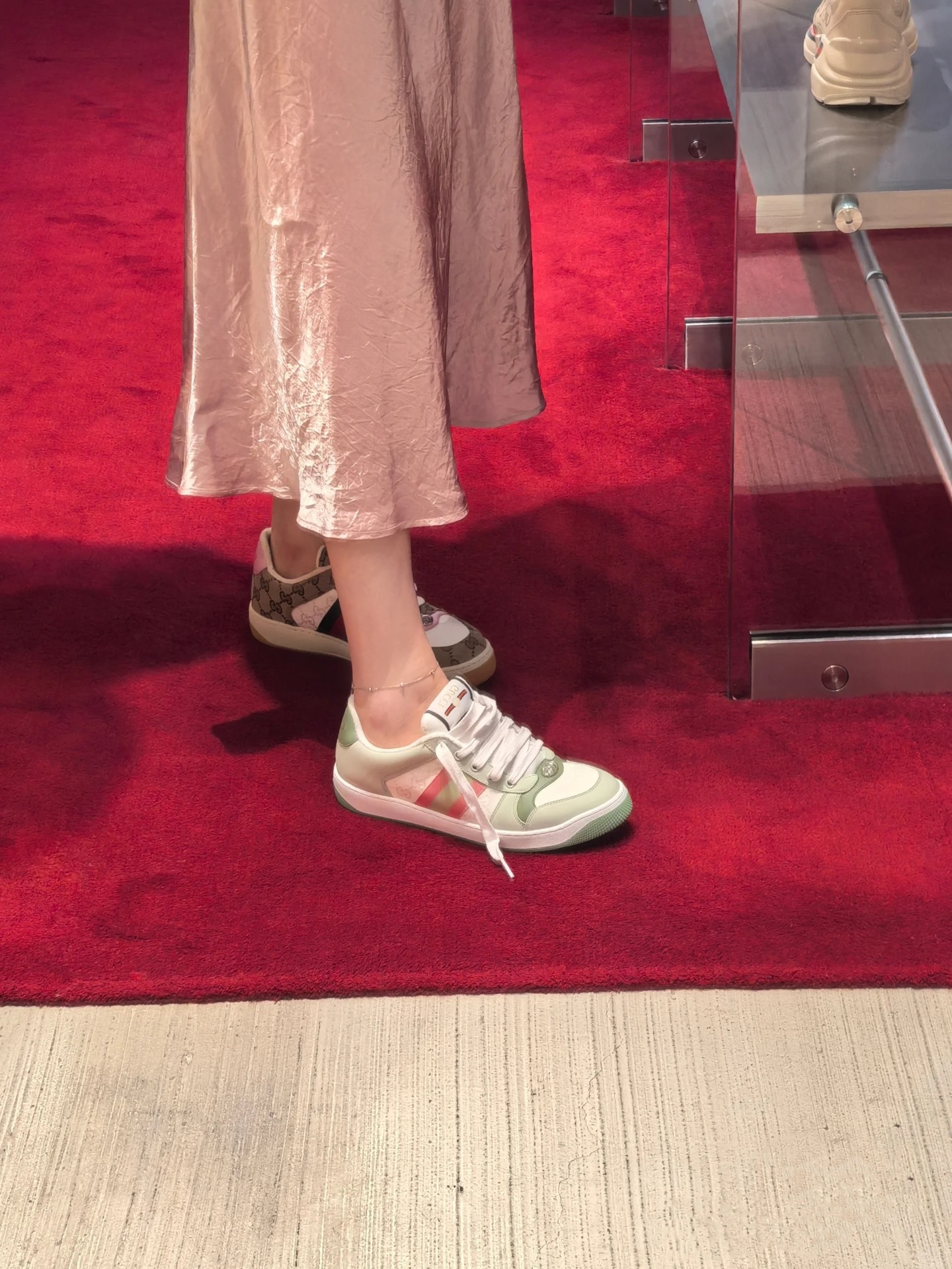 NO:648107,Upper foot picture, casual shoes/sports shoes, sneakers19860909上脚图,休闲鞋/运动鞋,sneakers,Women's Shoes