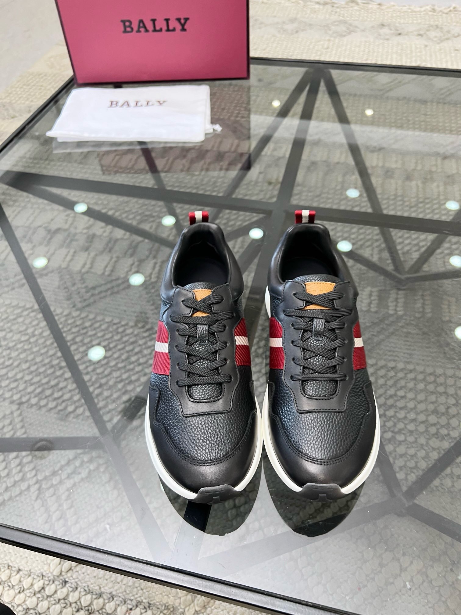 NO:218938,Brand B A L L Y color original color matching number 38-44 customized 45.46 price Material new men's classic casual shoes simple atmospheric super high style selection with top layer cowhide with luxurious cowhide smooth lines light and comfortable original wear-resistant rubber outsole, bali casual shoes, bally, cowhide19860909品牌B A L L Y 颜色原版配色 码数38-44定做45.46 价格 材质巴利新款男士 经典休闲鞋简约大气超高逼格选用头层牛皮搭配搭配奢华牛皮内里流畅线条轻便舒适原版耐磨橡胶大底,巴利 休闲鞋,bally,cowhide,Men's shoes