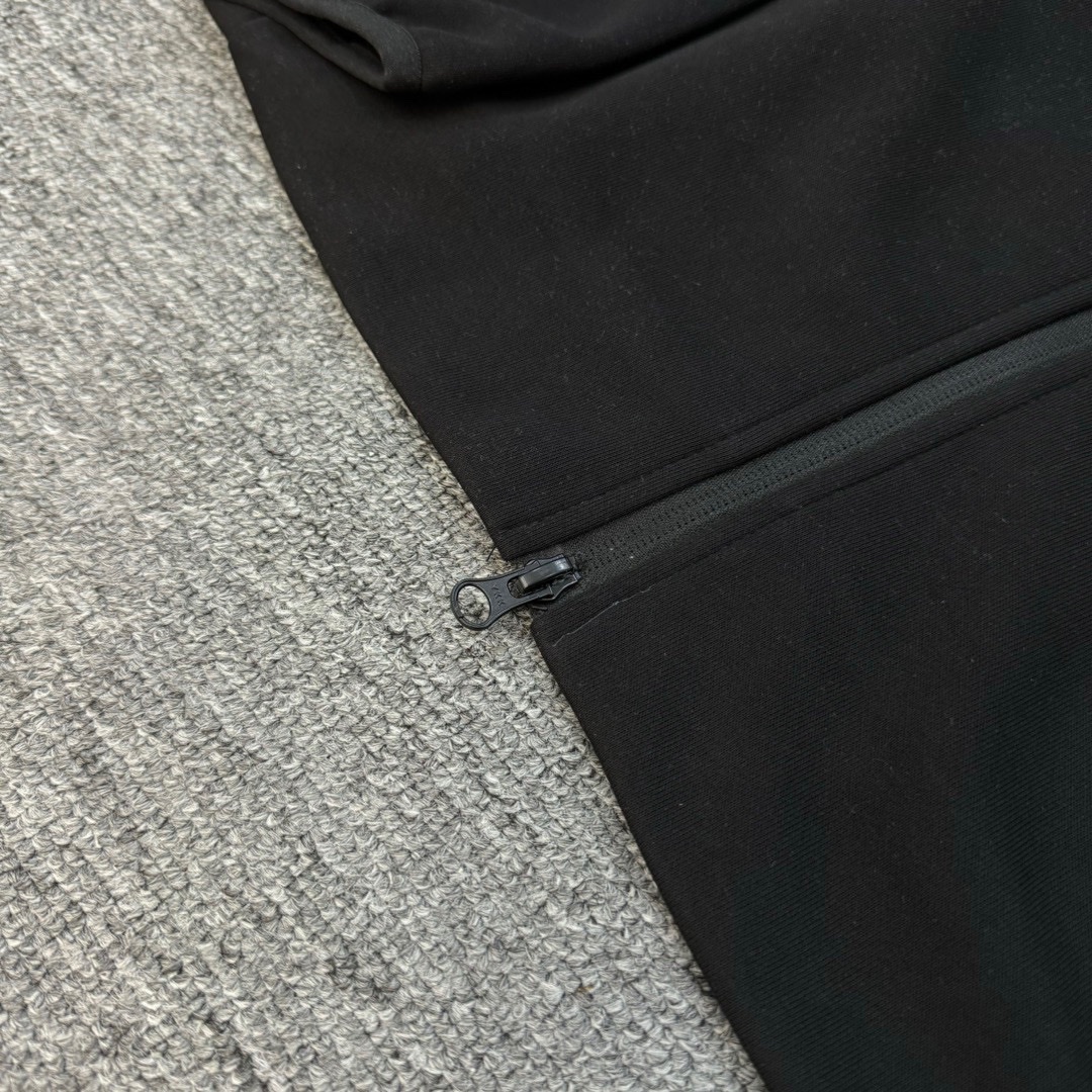 Nike Sports Embroidered Top: High Quality, Comfortable, Perfect for Sports - 图片 6