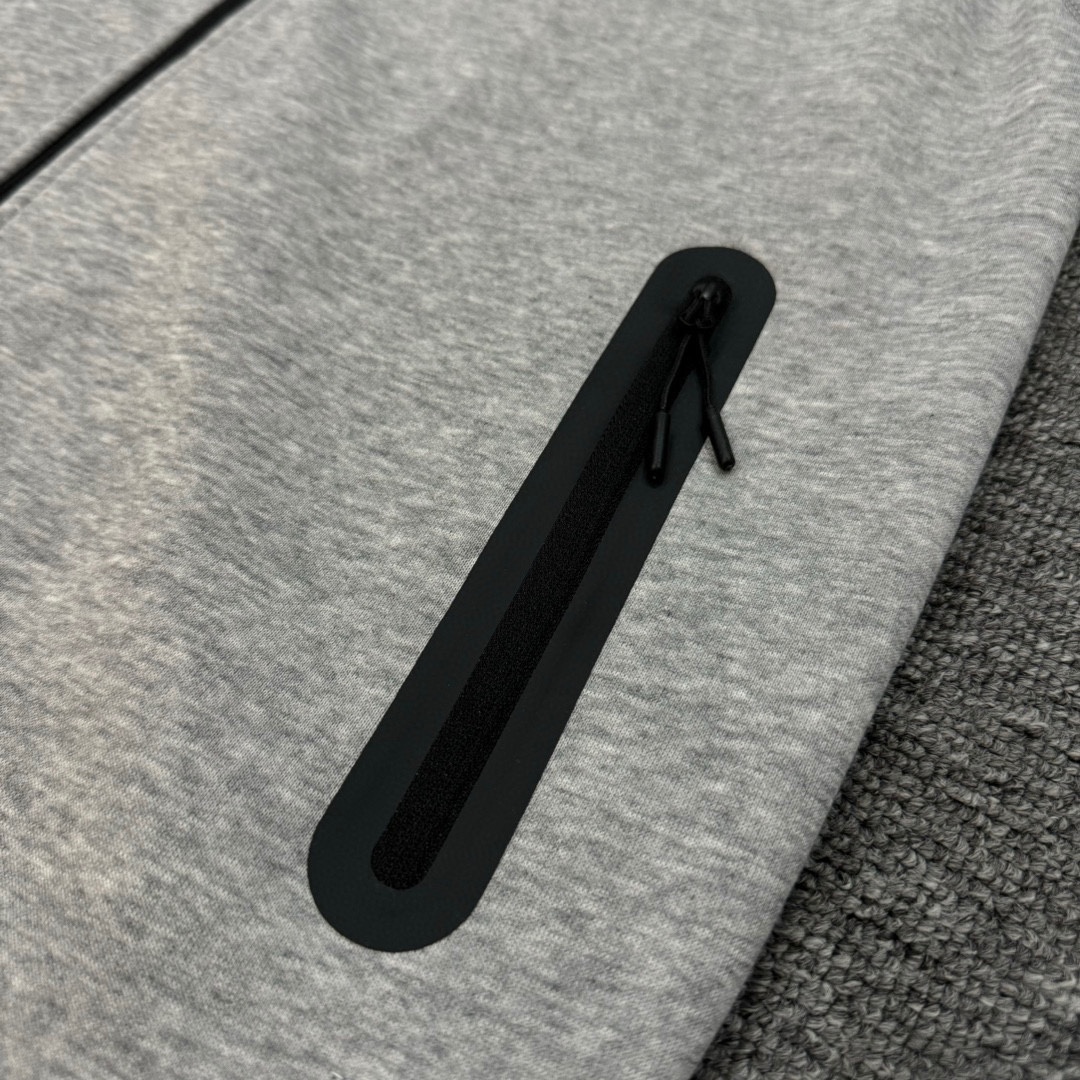 NIKE Sports Embroidered Top: High Quality for Sports Enthusiasts, Black/Gray, Multiple Sizes - 图片 5