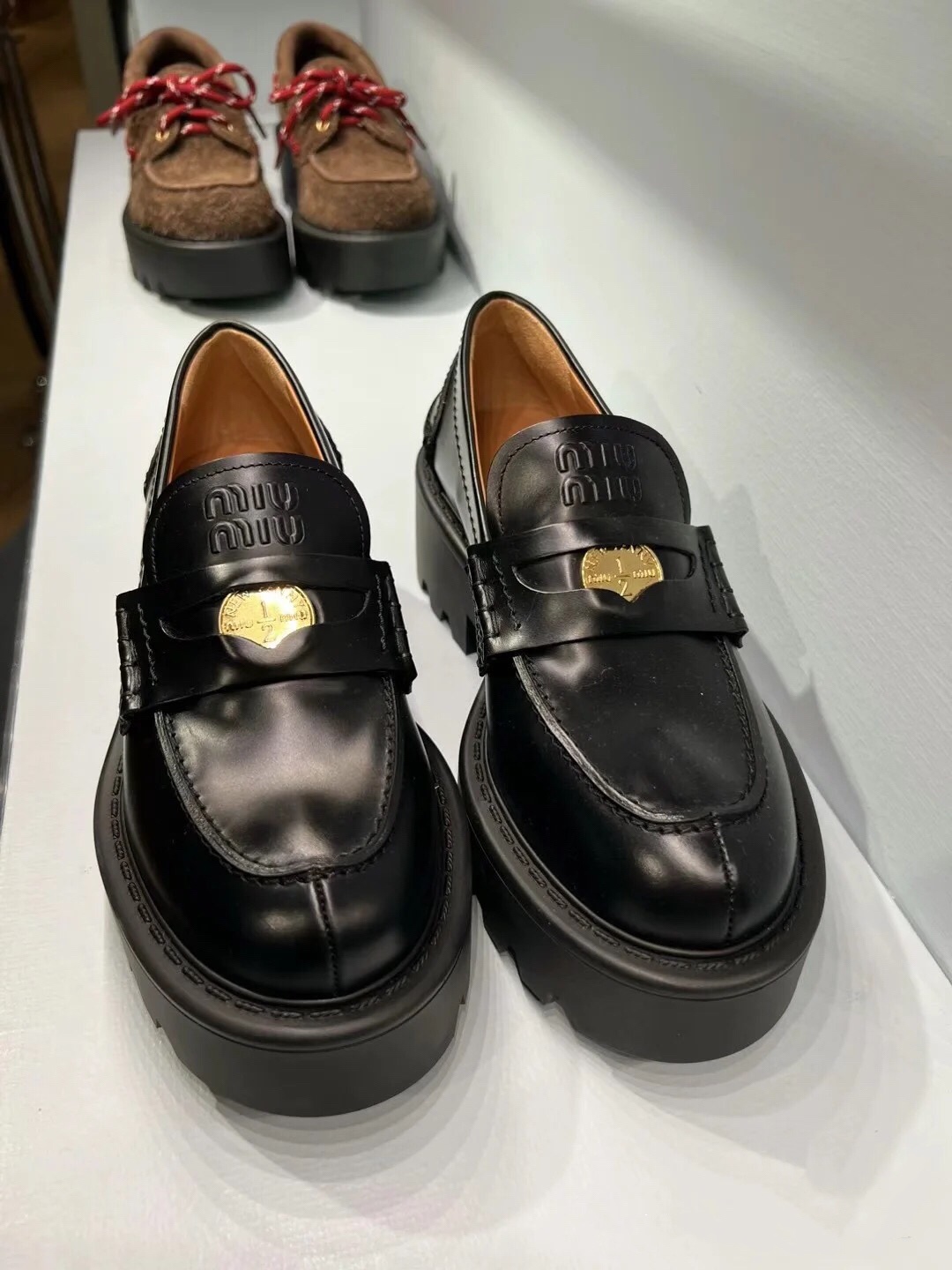 MiuMiu Zapatos Loafers