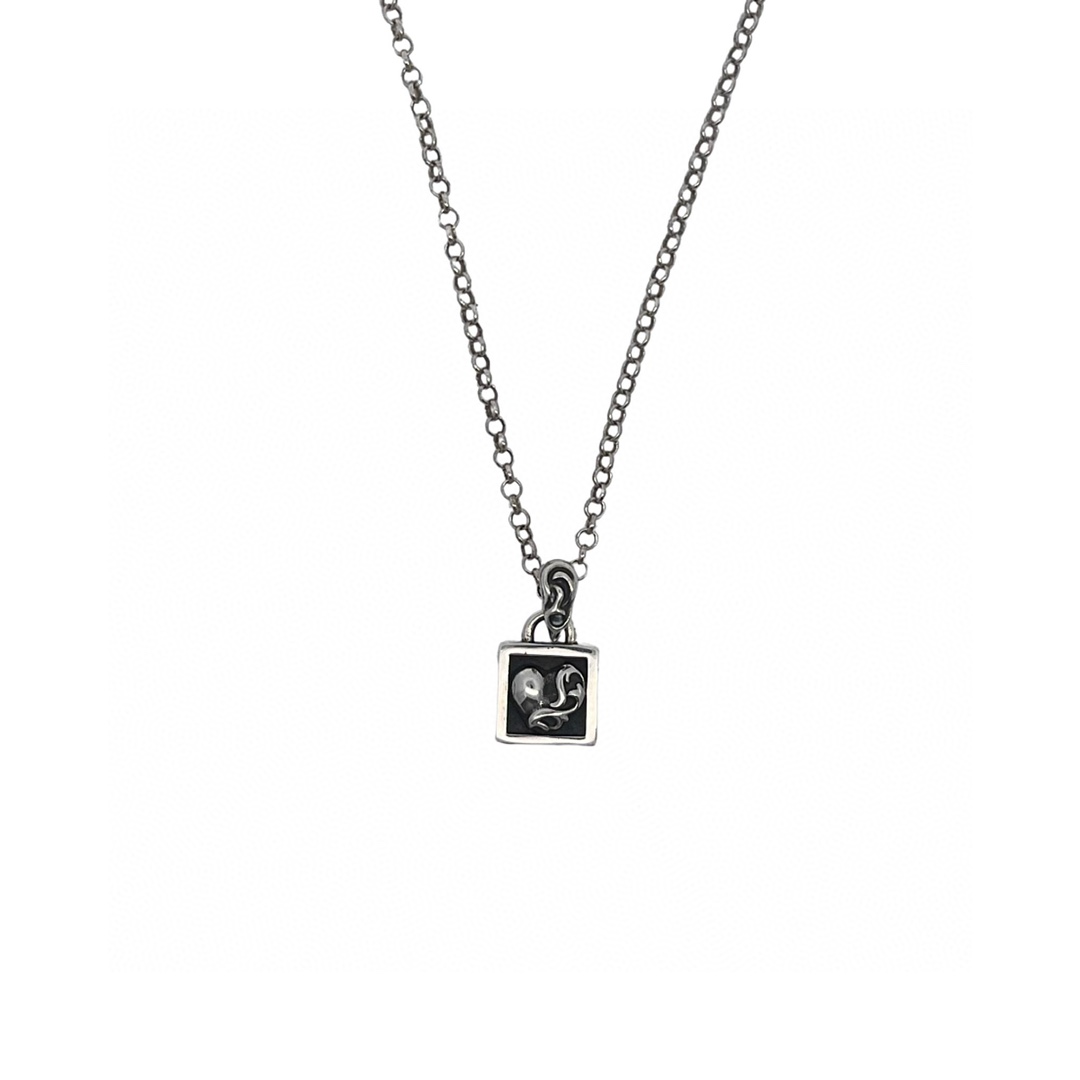 NO:380150,Croxin Taoxin small square necklace, sterling silver material, retro and old style, matched with two chains, round bead chains, pearl chains are updated simultaneously!  , jewelry boutique, chrome hearts, necklace, pure silver19860909克罗心 桃心小方牌项链 纯银材质 复古做旧风格 搭配两款链子 圆珠链 珍珠链同步更新！,饰品精品,chrome hearts,necklace,pure silver,Jewelry